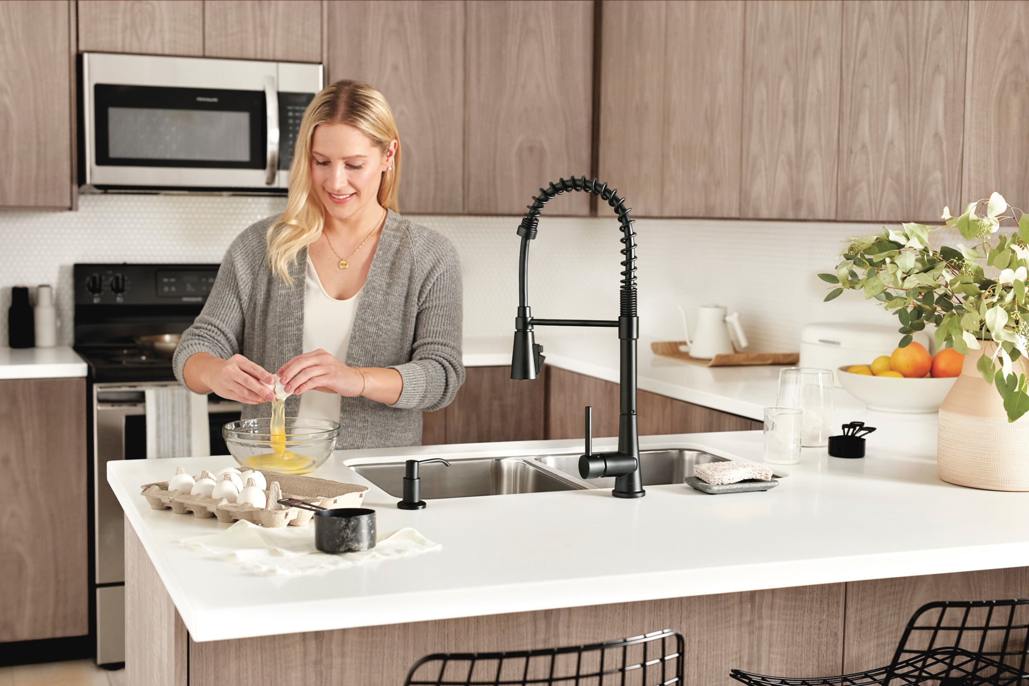 Peerless Precept® Single-Handle Commercial Style Kitchen Faucet