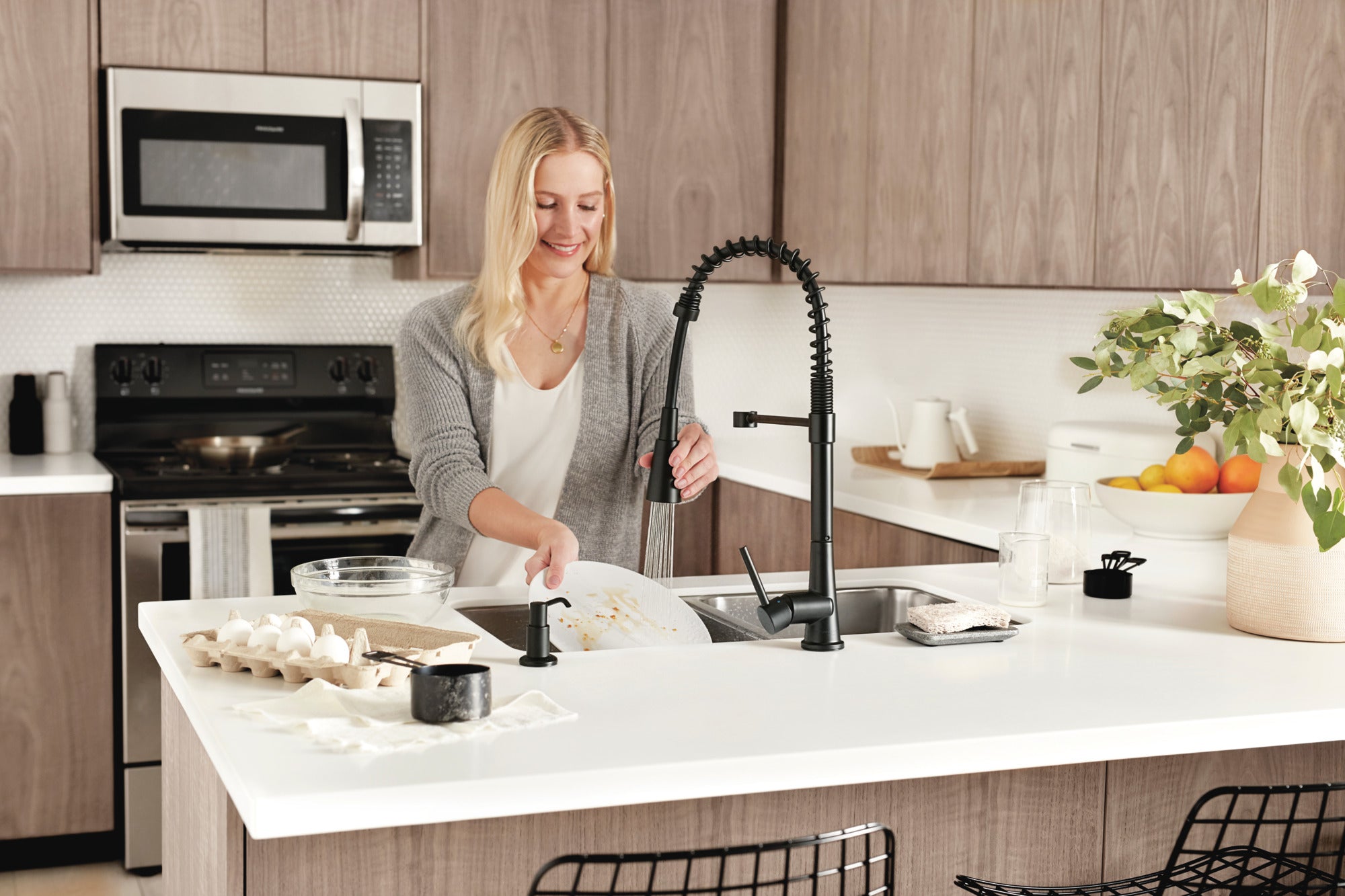 Peerless Precept® Single-Handle Commercial Style Kitchen Faucet
