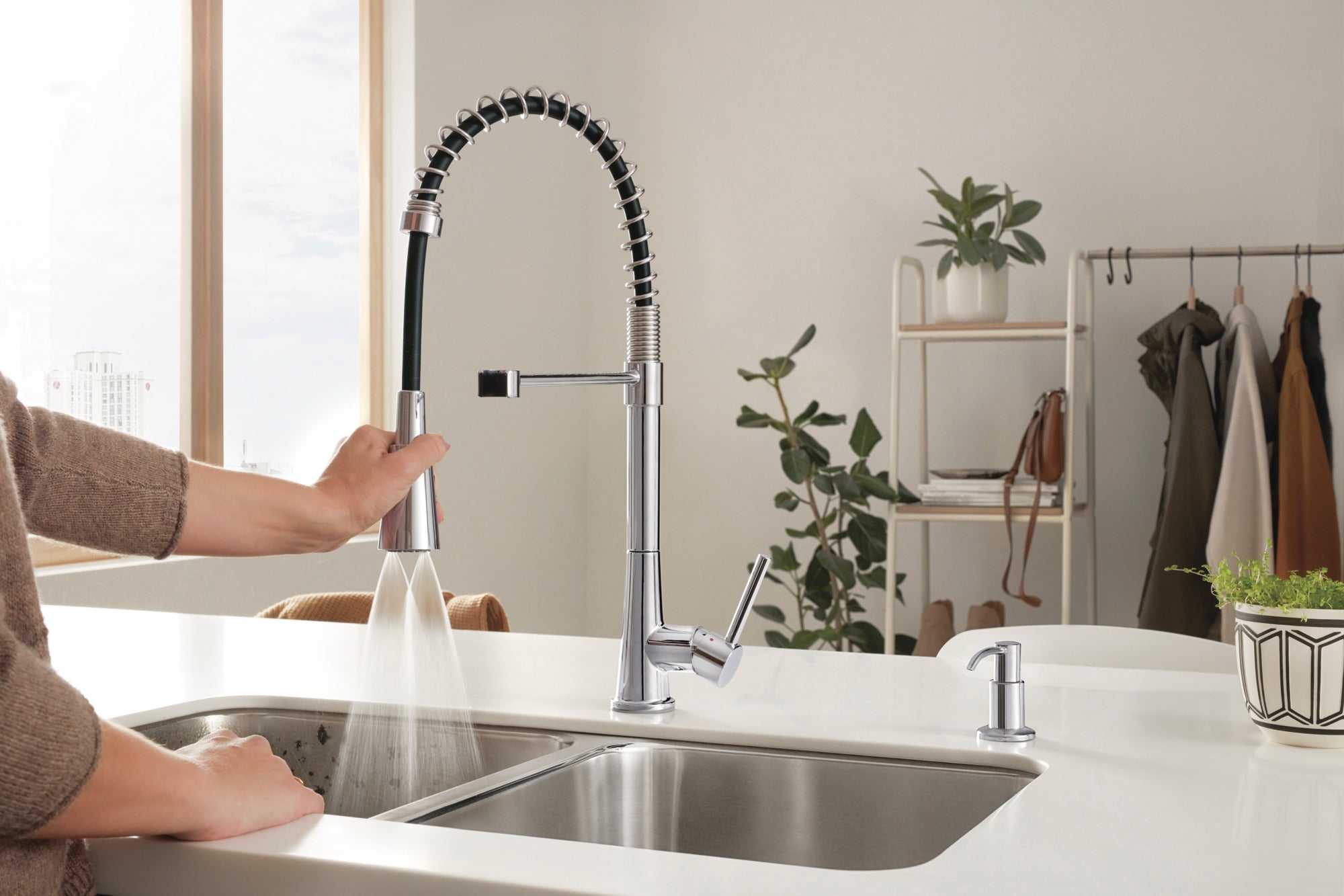 Peerless Precept® Single-Handle Commercial Style Kitchen Faucet