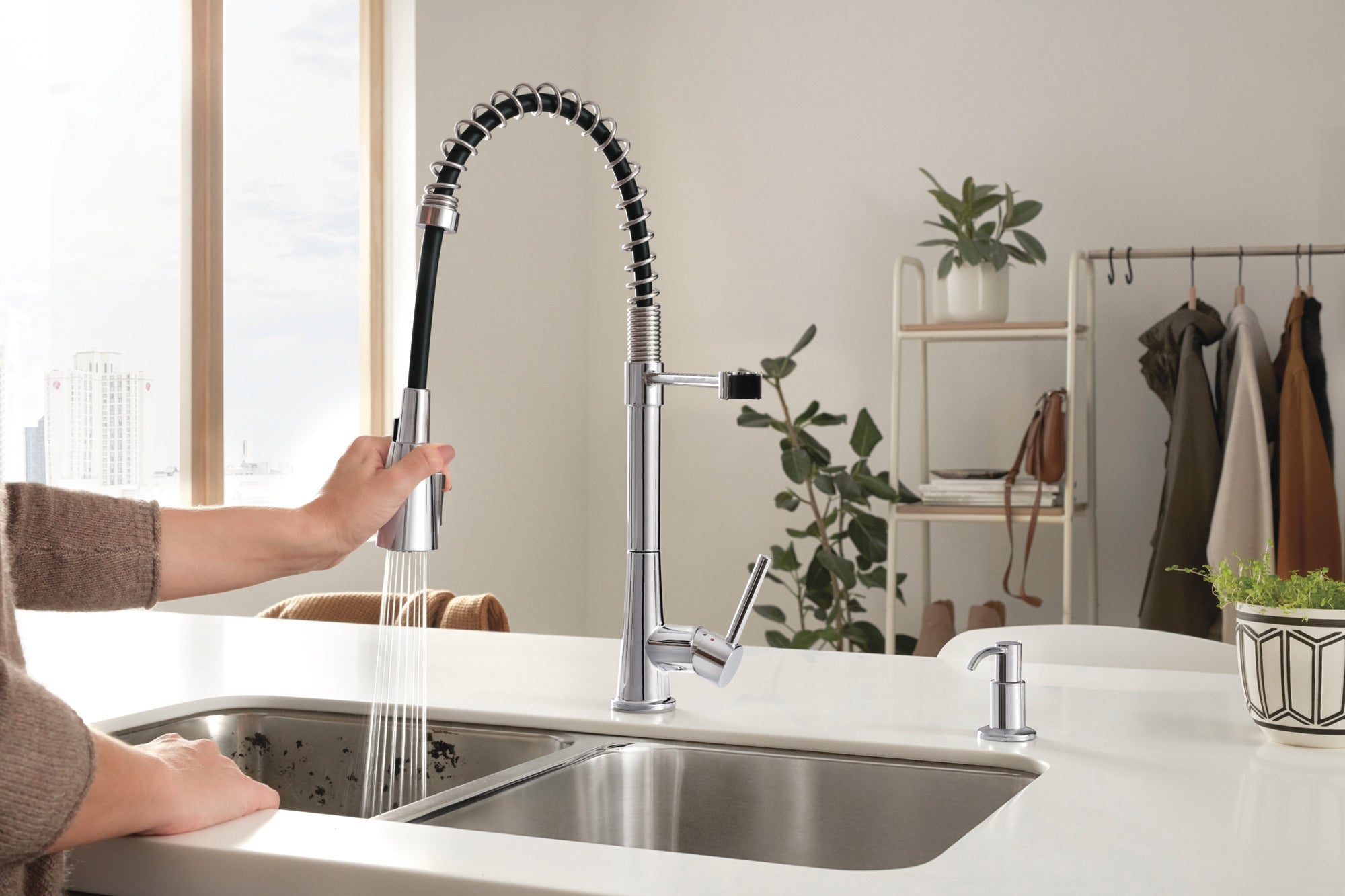 Peerless Precept® Single-Handle Commercial Style Kitchen Faucet