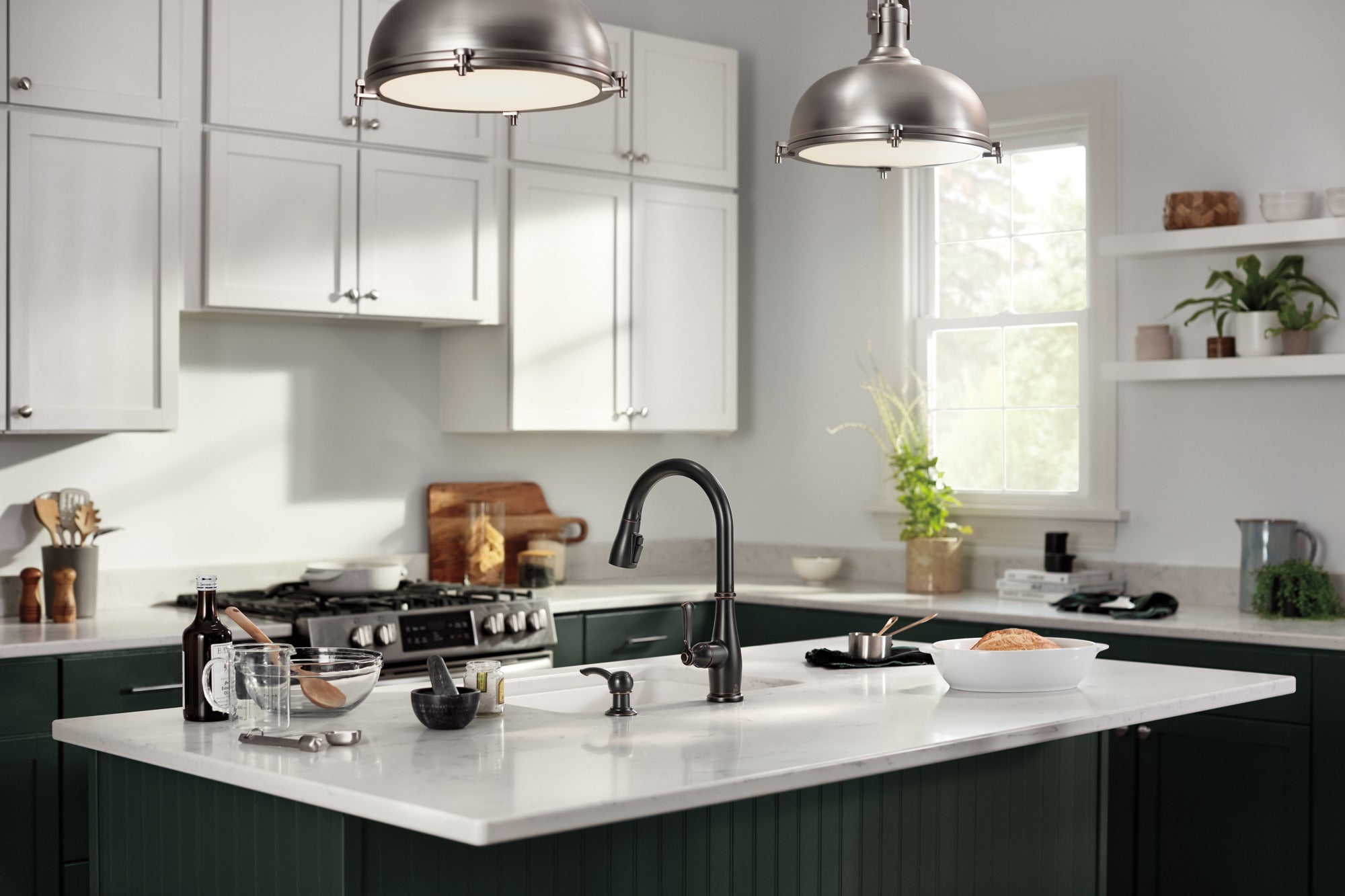 Peerless Elmhurst® Single-Handle Pull-Down Kitchen Faucet