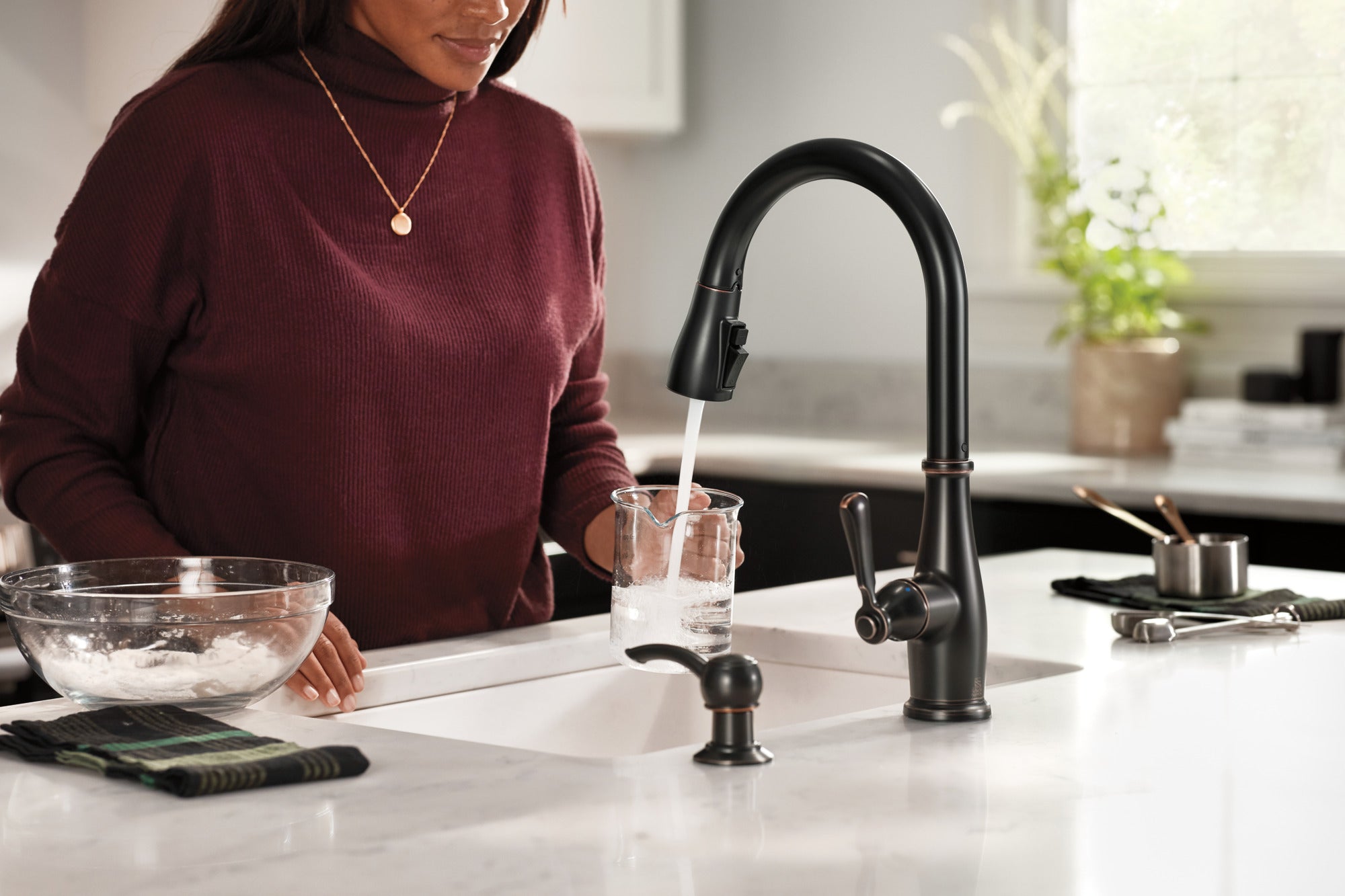 Peerless Elmhurst® Single-Handle Pull-Down Kitchen Faucet