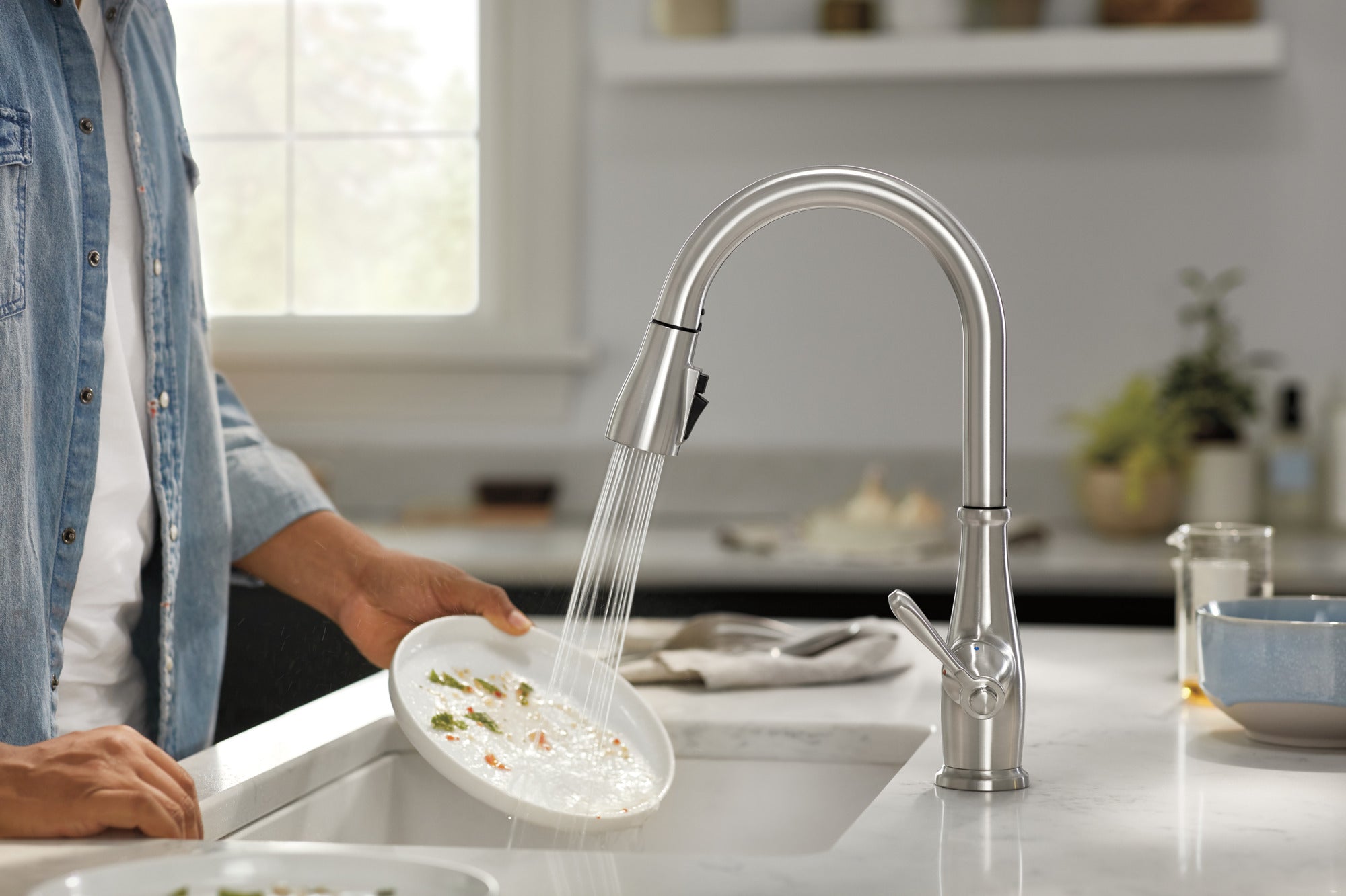 Peerless Elmhurst® Single-Handle Pull-Down Kitchen Faucet
