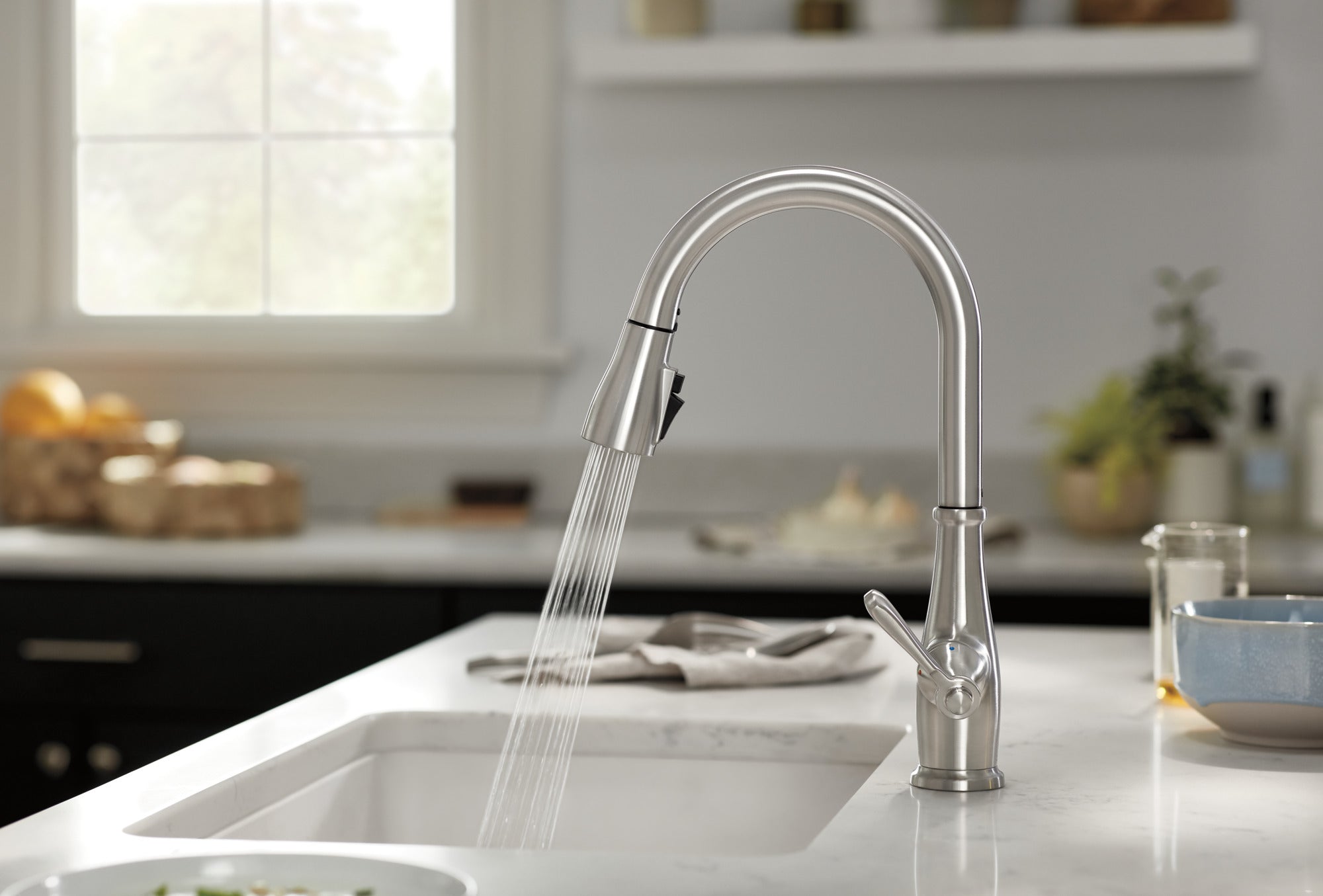 Peerless Elmhurst® Single-Handle Pull-Down Kitchen Faucet
