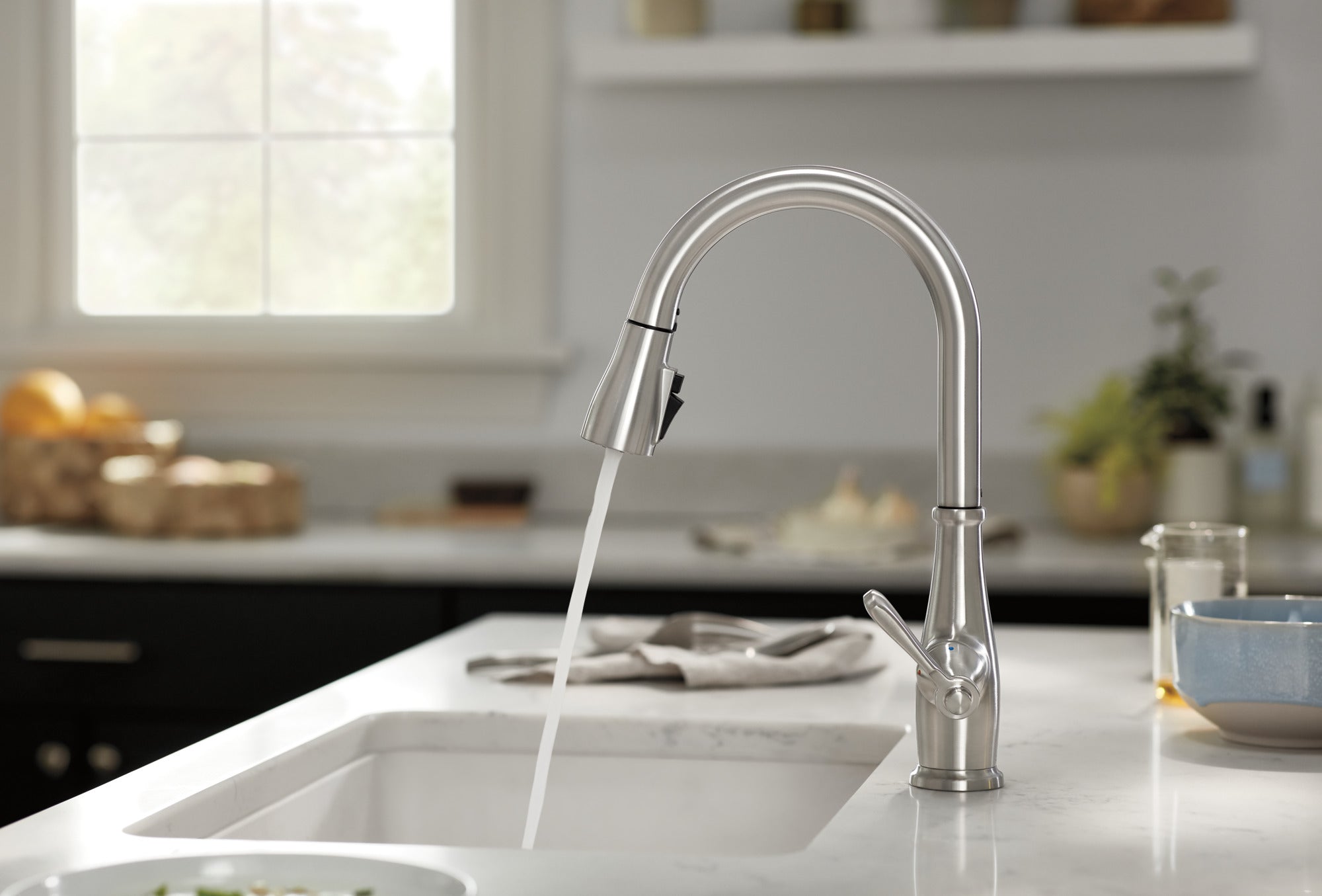 Peerless Elmhurst® Single-Handle Pull-Down Kitchen Faucet