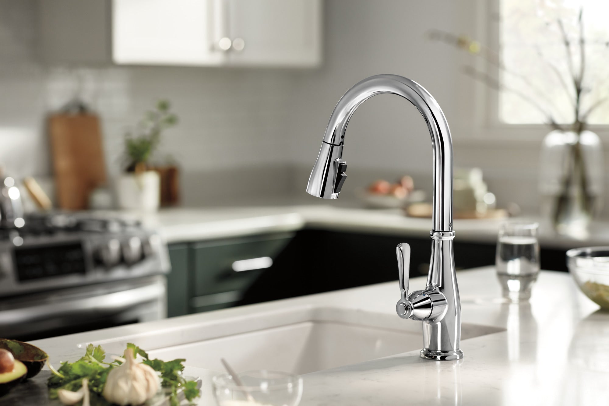 Peerless Elmhurst® Single-Handle Pull-Down Kitchen Faucet
