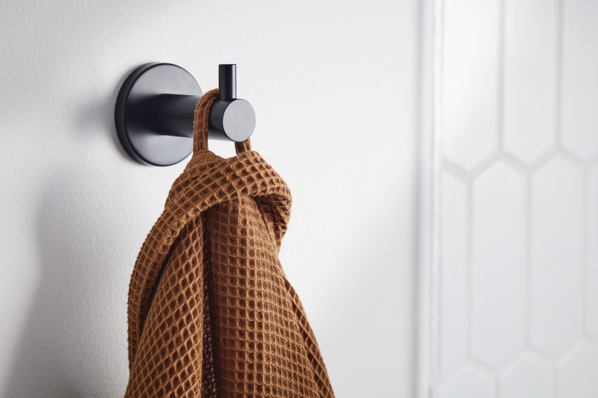 Peerless Precept® Robe hook