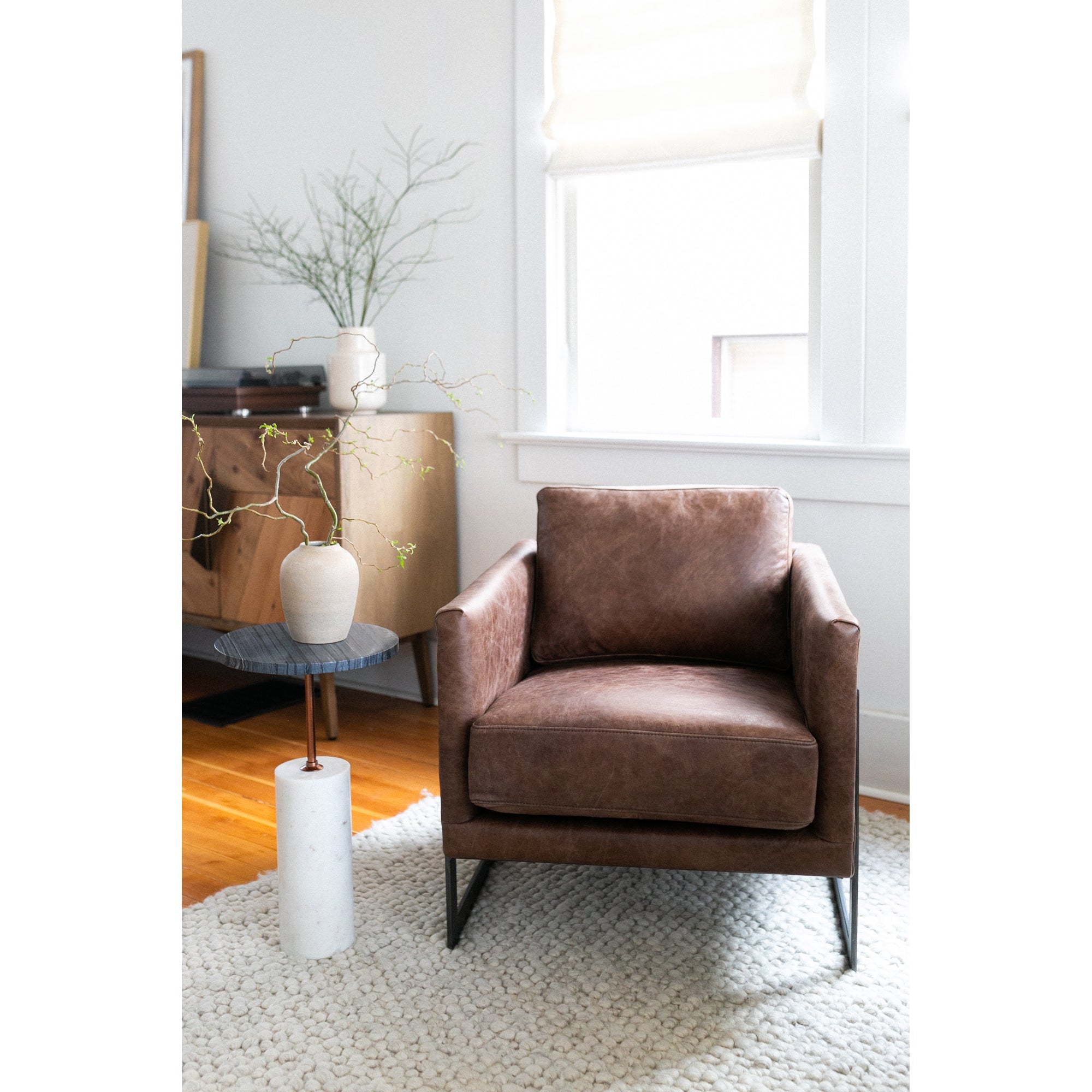 Moes Luxley Club Chair Brown PK-1082-14
