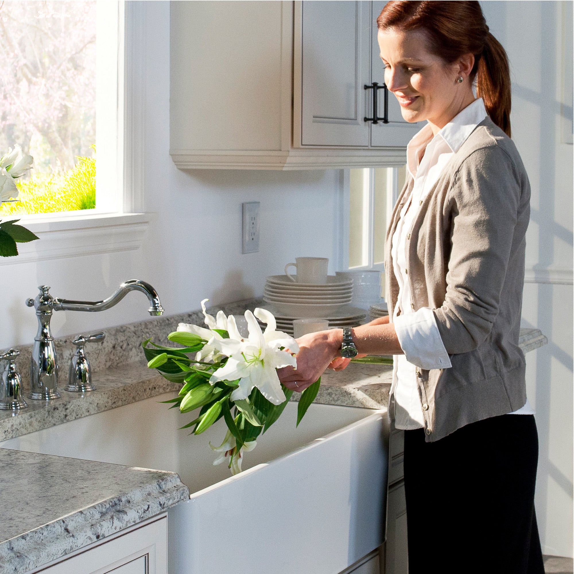 Houzer Platus 30 inch White Fireclay Apron Front Farmhouse Single Bowl Kitchen Sink - PTS-4100 WH
