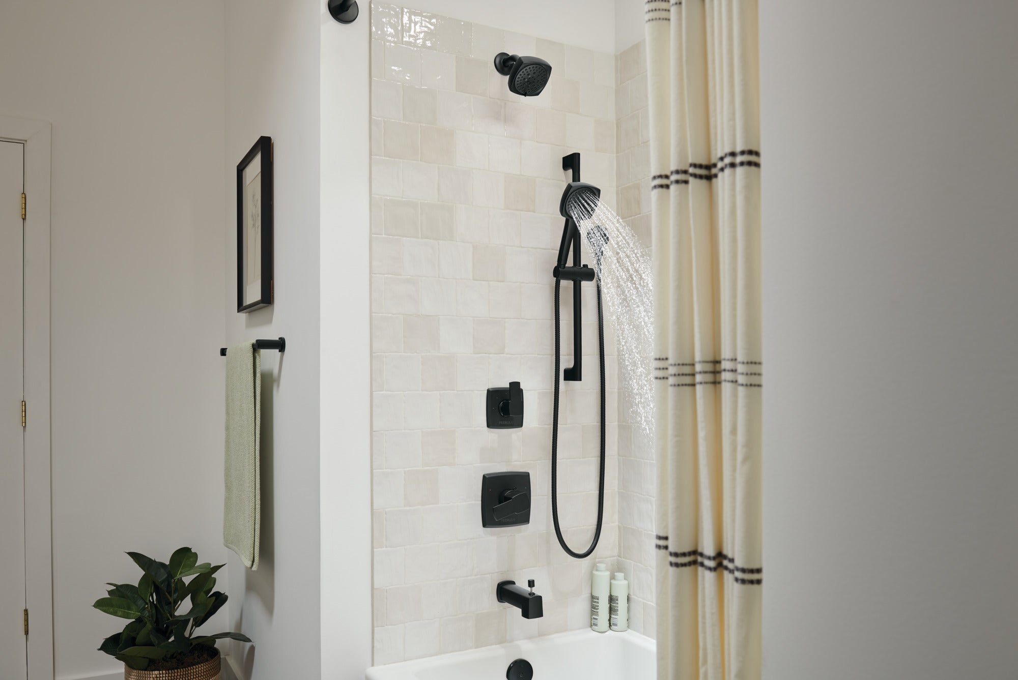 Peerless Ezra® In-Wall Diverter Trim