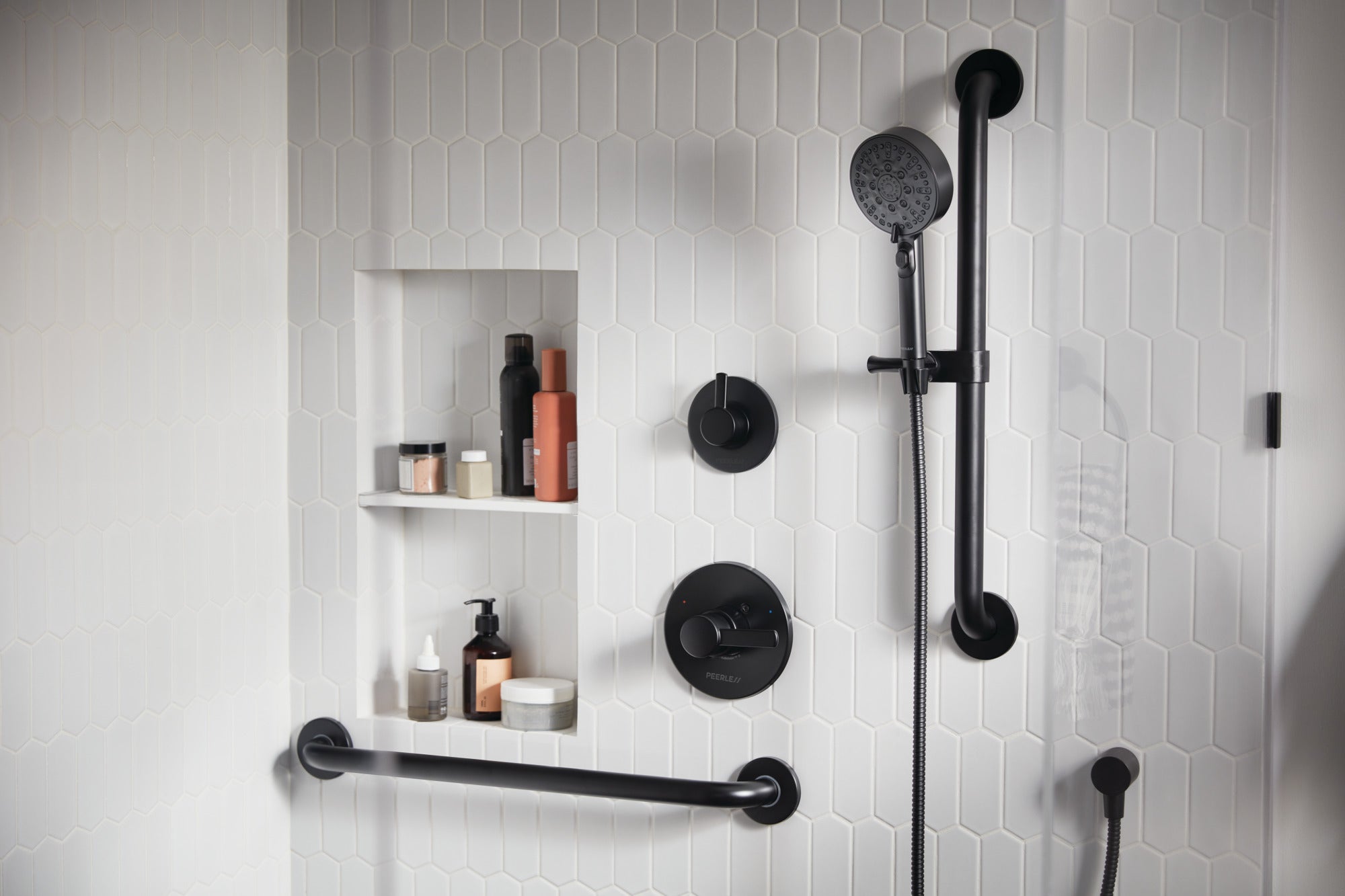 Peerless Precept® ADA hand shower