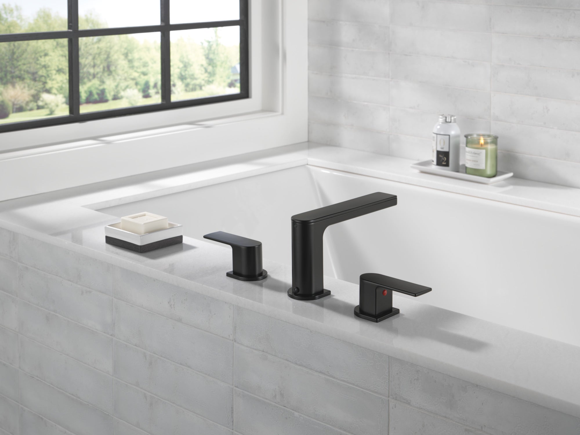 Peerless Xander® Roman tub trim kit