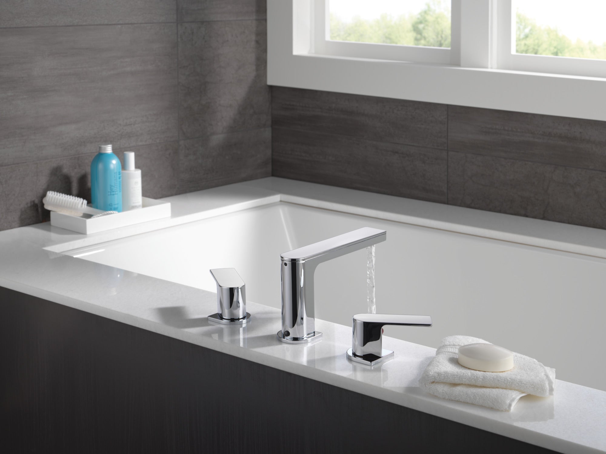 Peerless Xander® Roman tub trim kit