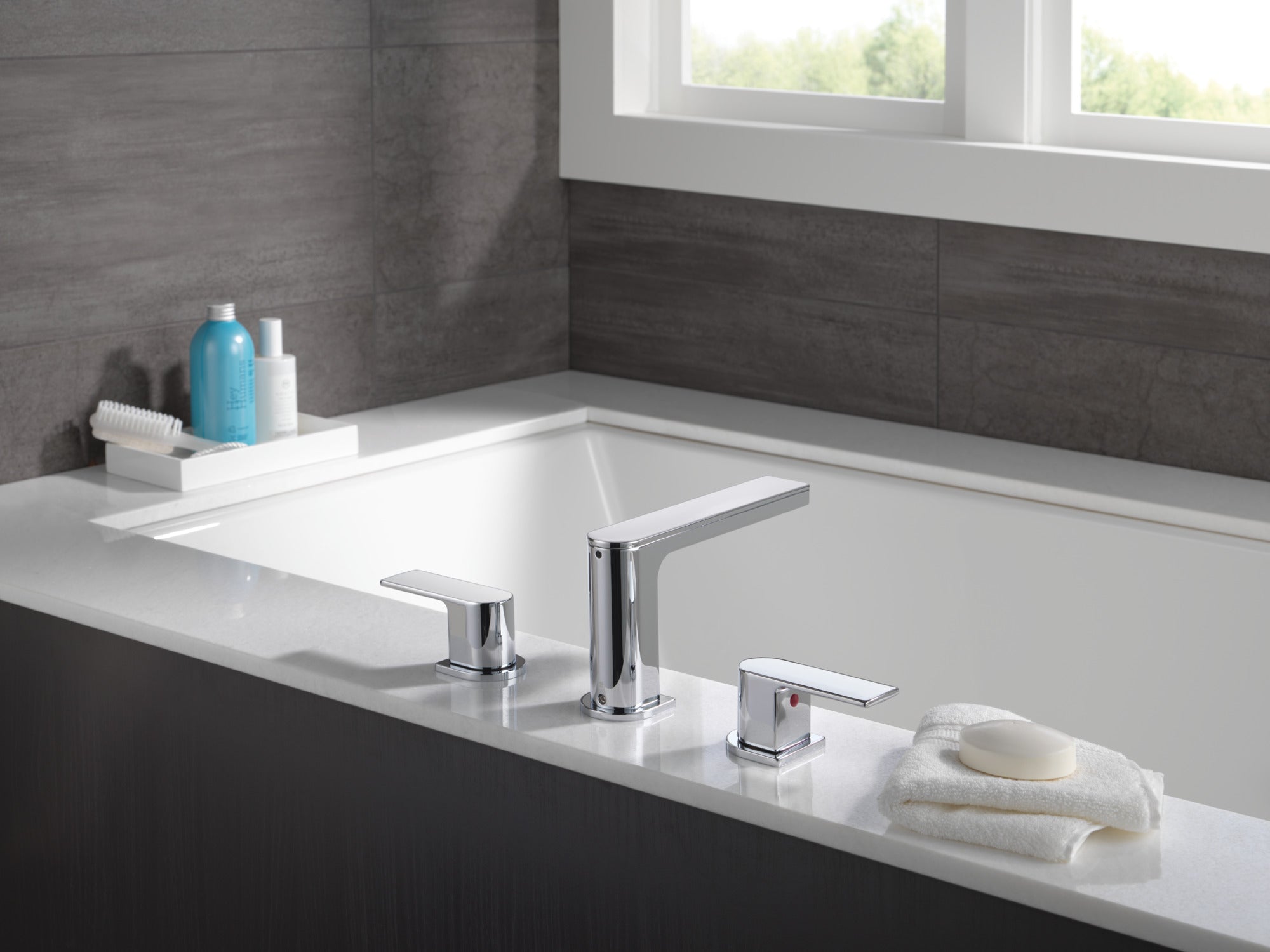 Peerless Xander® Roman tub trim kit