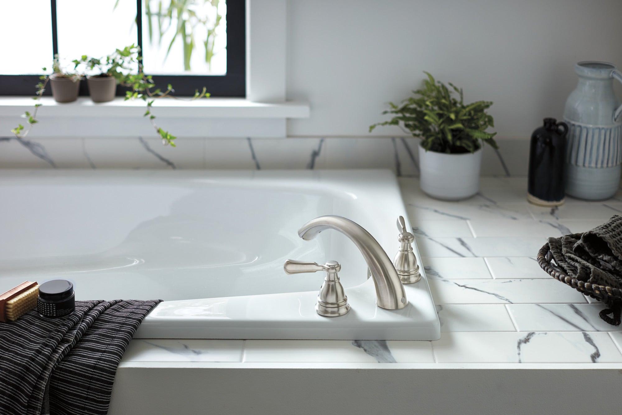 Peerless Elmhurst® Roman tub trim kit