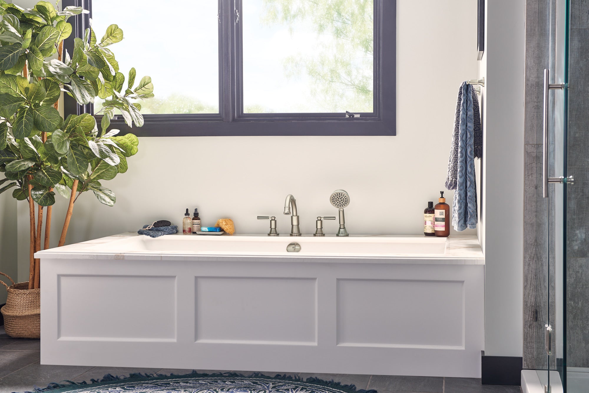 Peerless Westchester® Roman Tub Trim Kit with Hand Shower