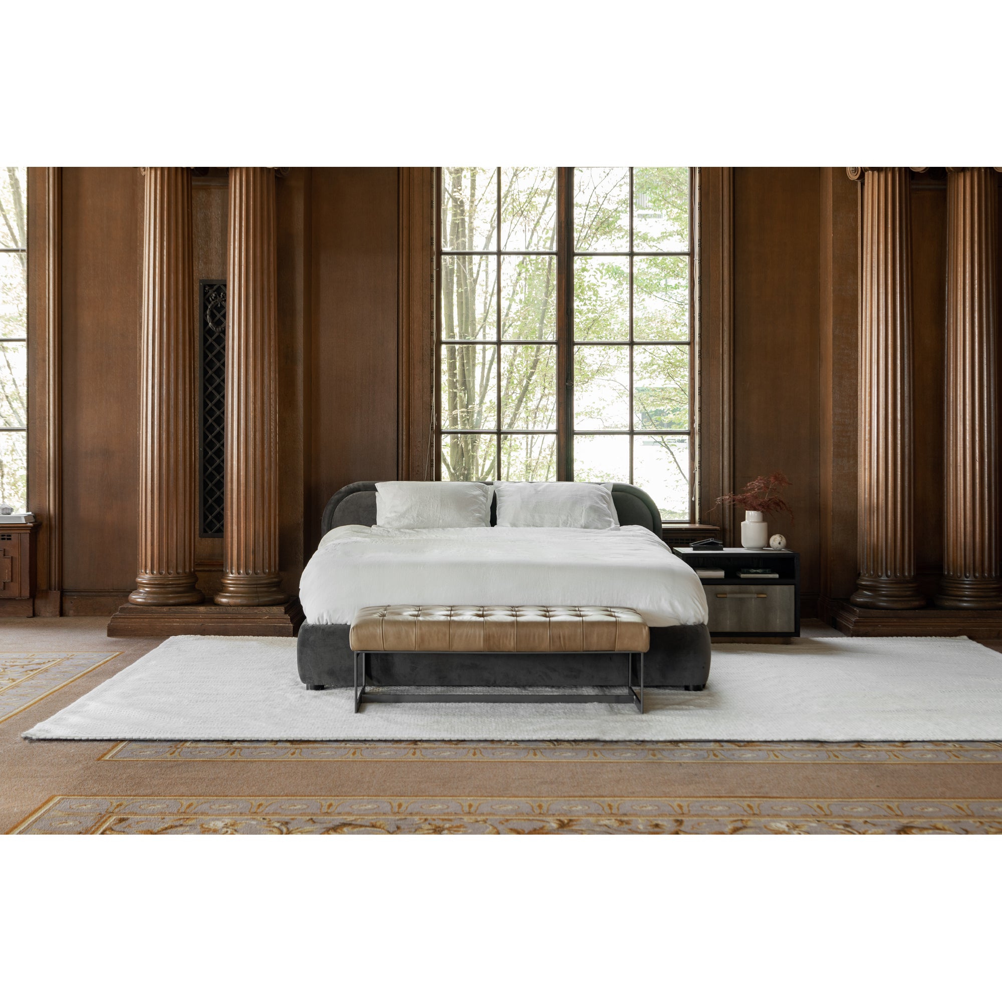Moes Wyatt Leather Bench Tan QN-1002-40