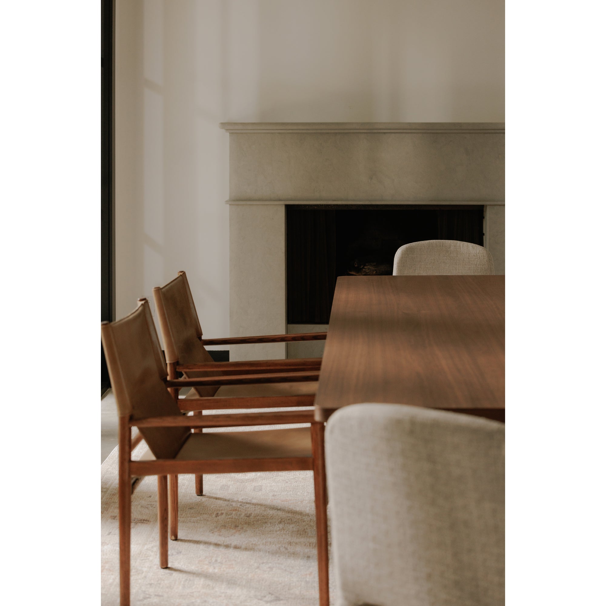 Moes Remy Arm Chair Tan Leather QN-1030-03