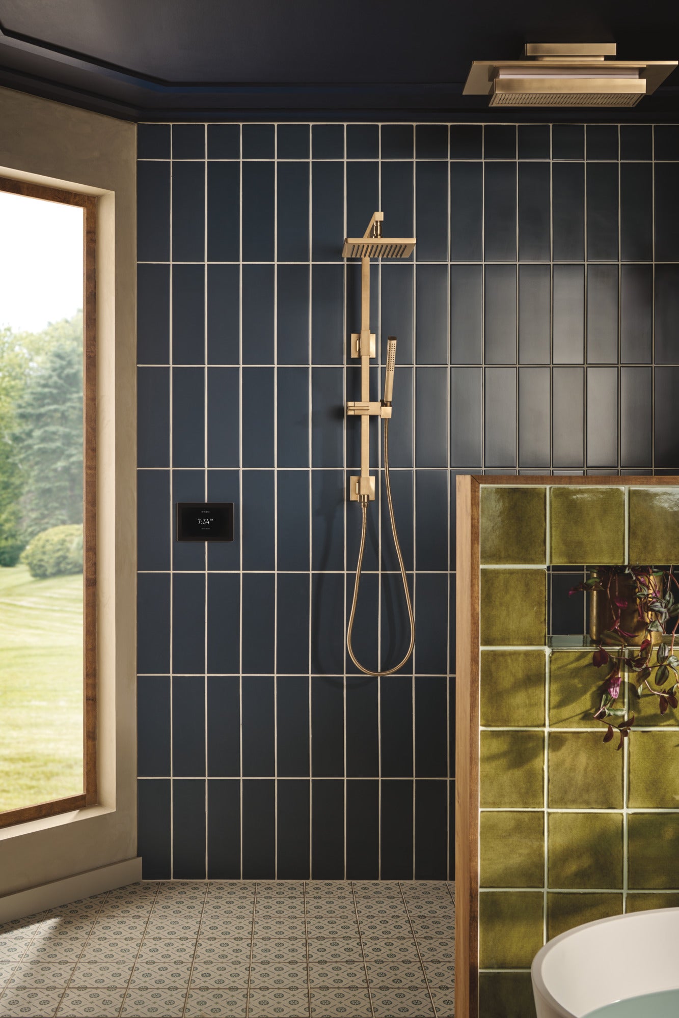 Brizo Essential™ Shower 8" Linear Square Single-Function Raincan Shower Head - 2.5 GPM