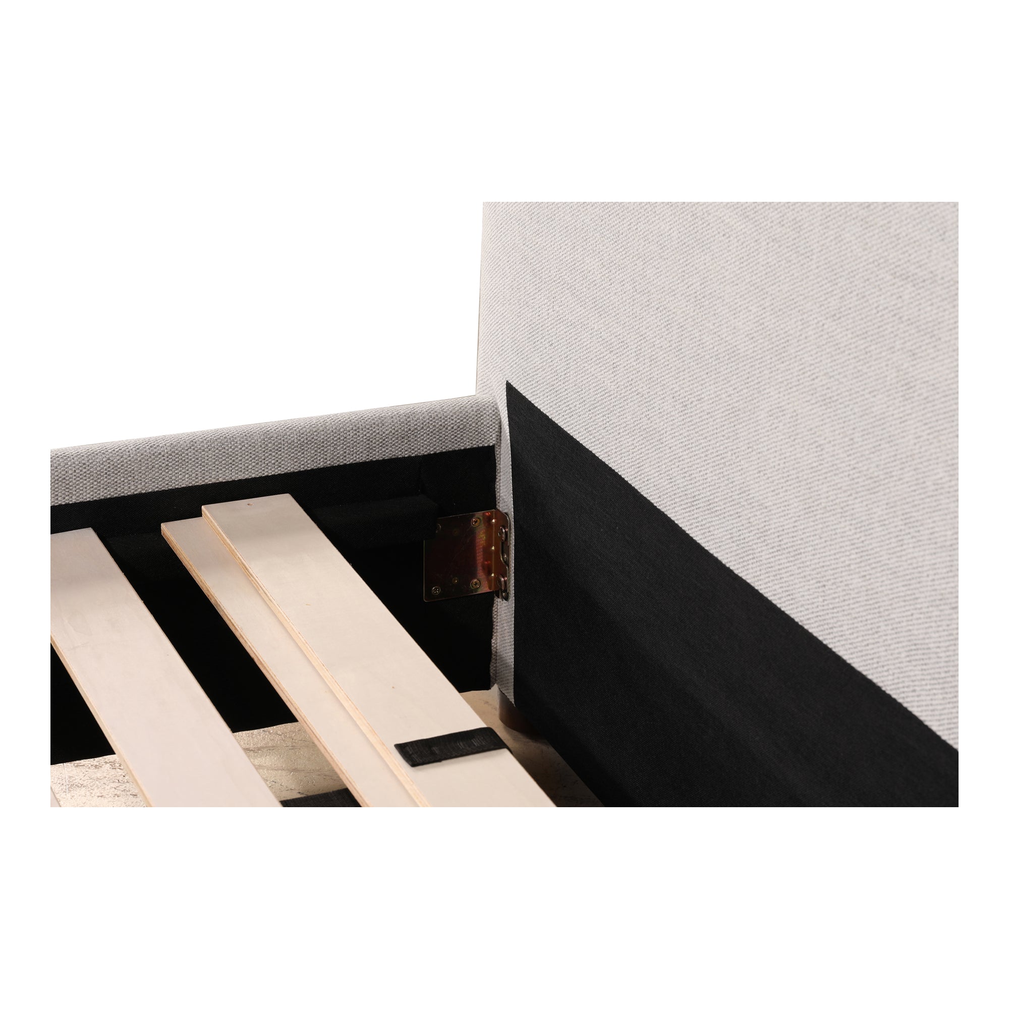 Moes Luzon Queen Bed Light Grey RN-1129-40-0