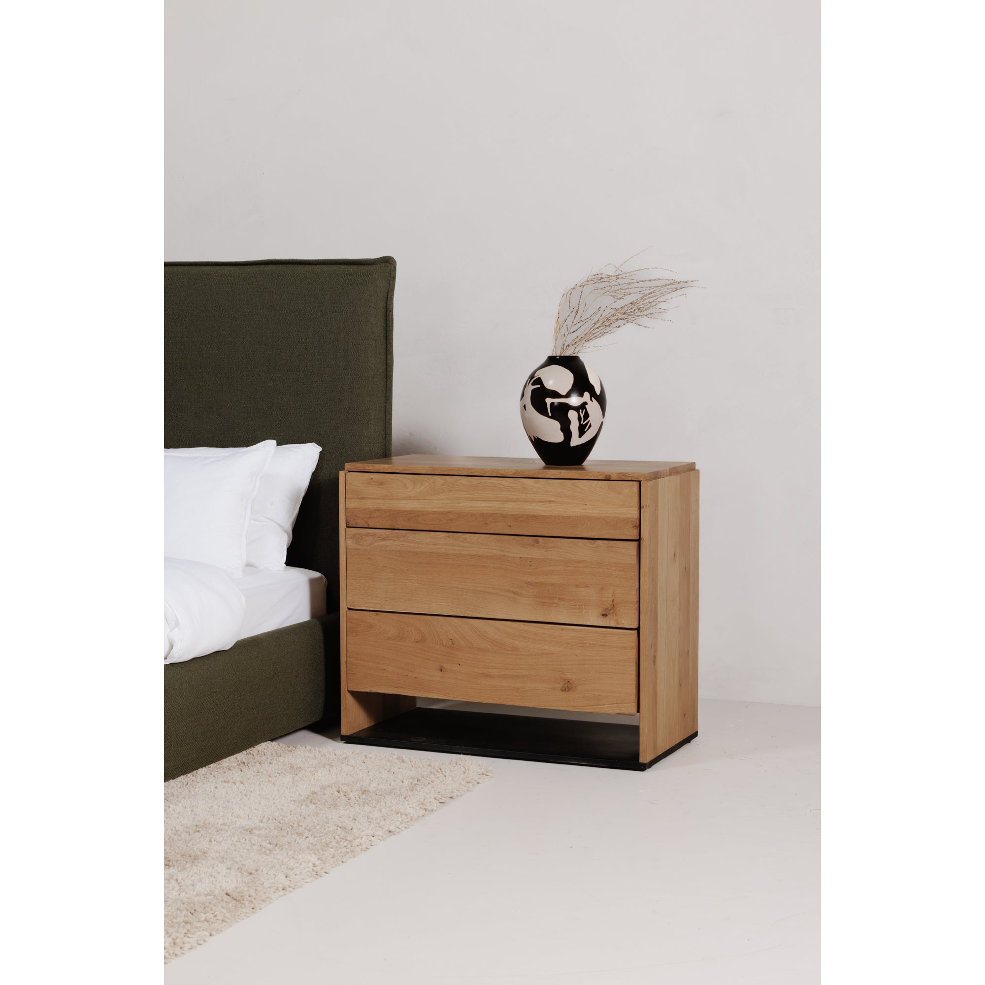 Moes Luzon King Bed Tall Headboard Deep Forest RN-1149-27-0