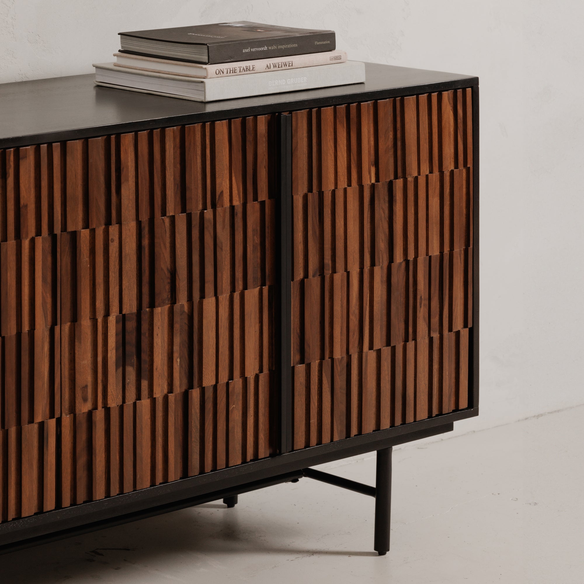 Moes Jackson Sideboard Black RP-1004-02
