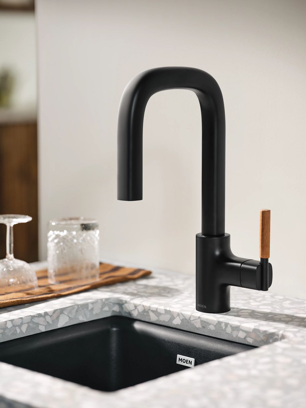 Tenon One-Handle Pulldown Bar Faucet