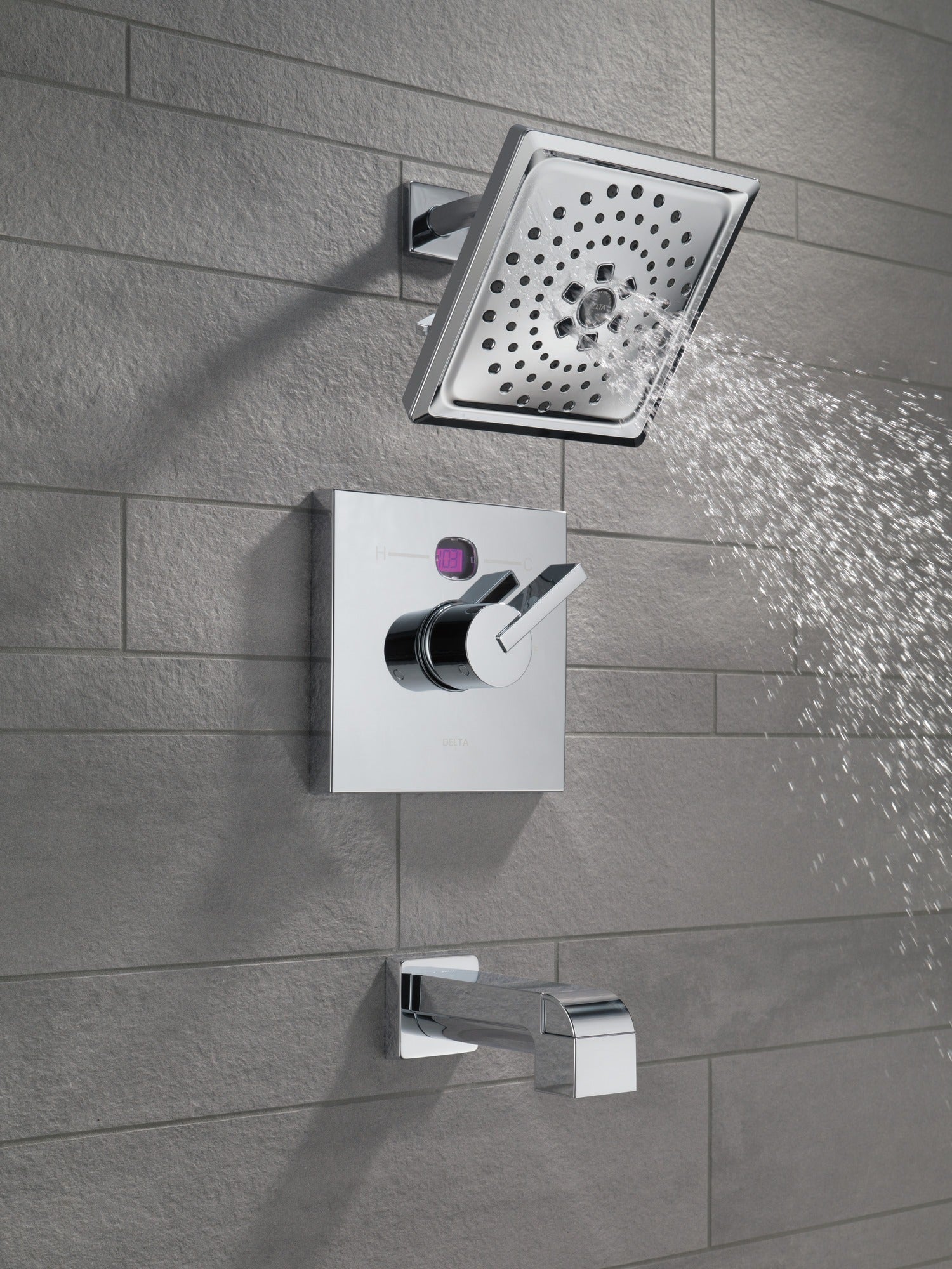 Delta Ara® Tub Spout - Pull-Up Diverter