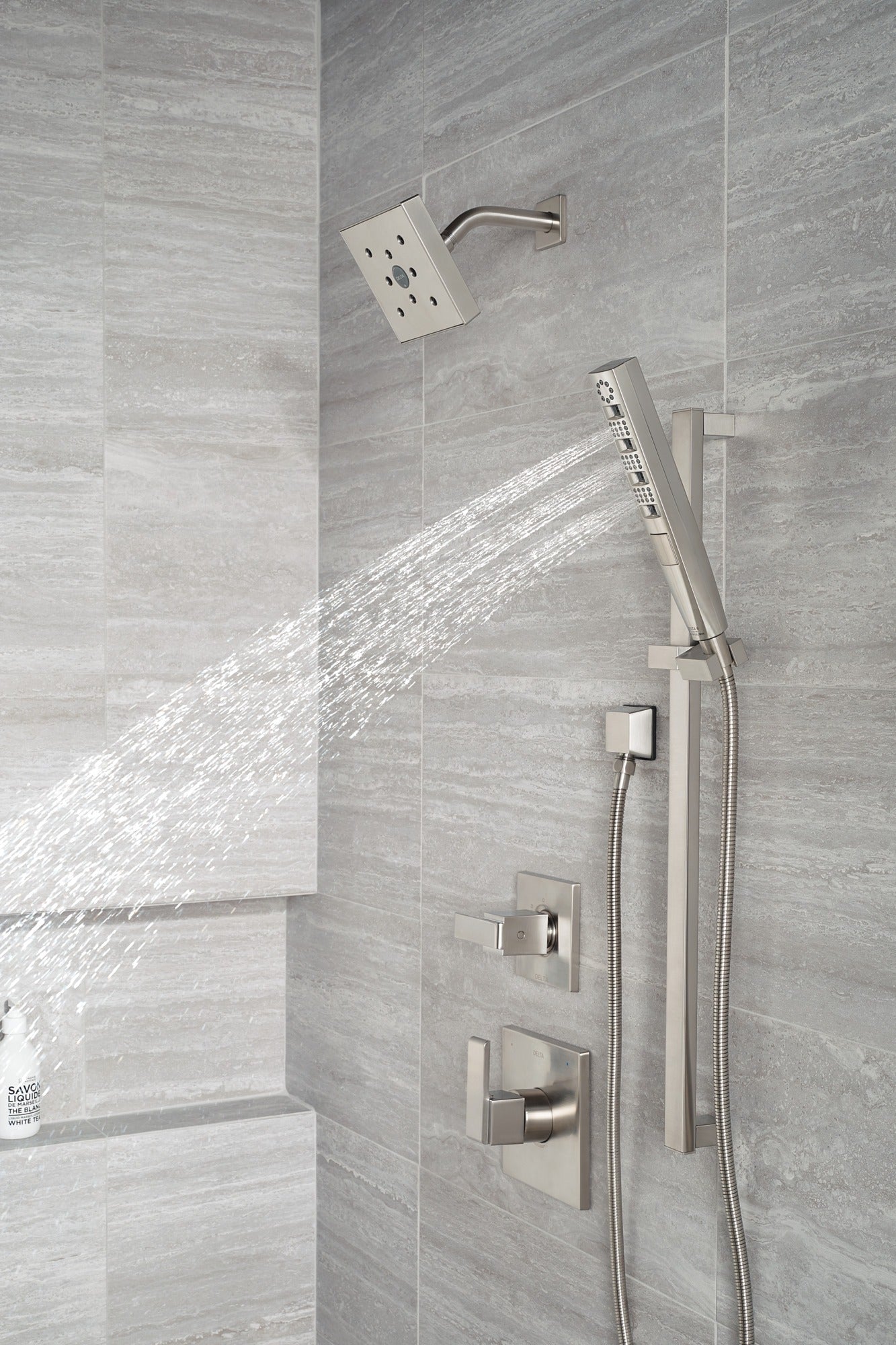 Delta Ara® Monitor® 14 Series H2OKinetic® Shower Trim