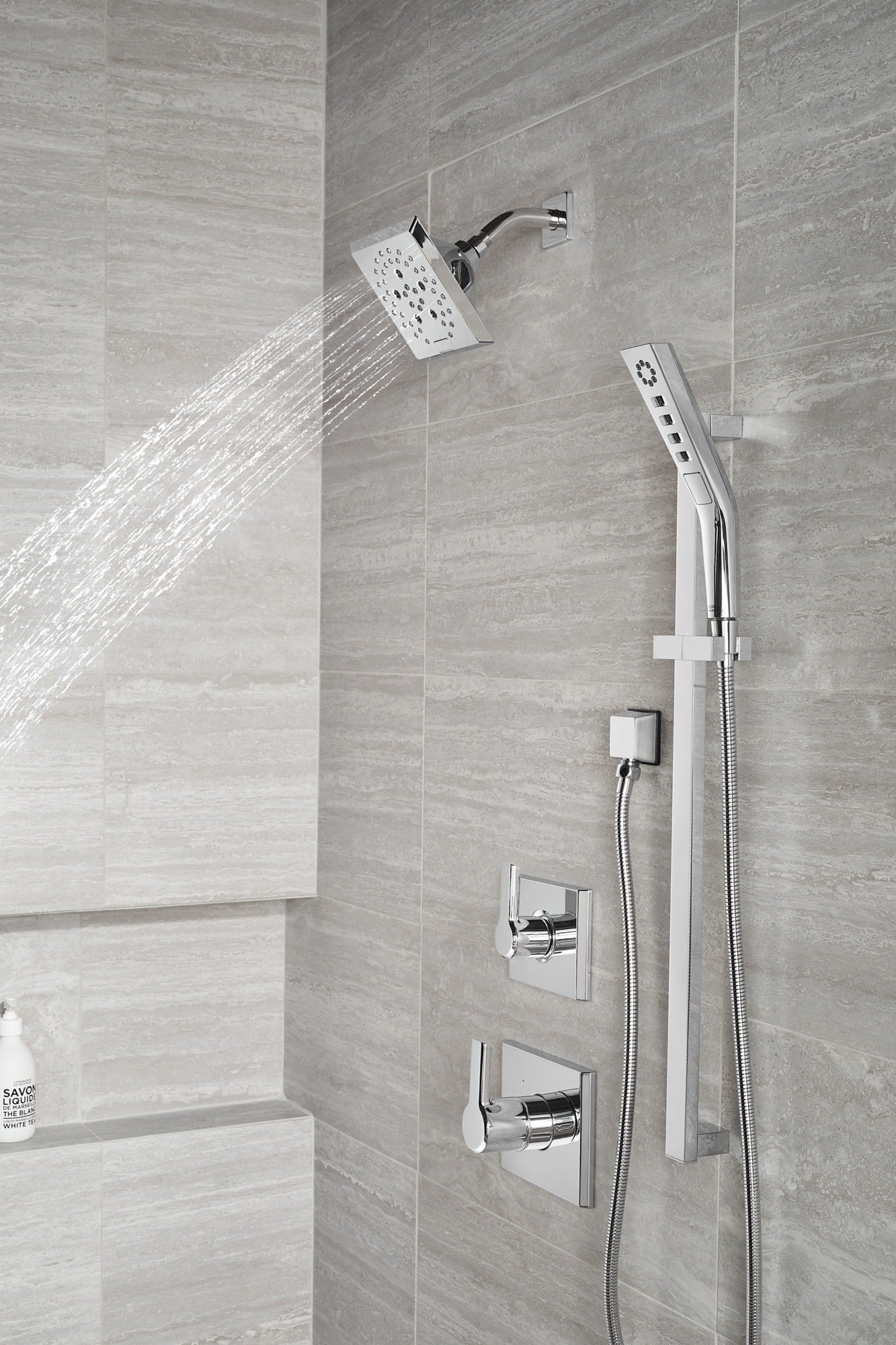 Delta Pivotal® Monitor® 14 Series H2OKinetic® Shower Trim
