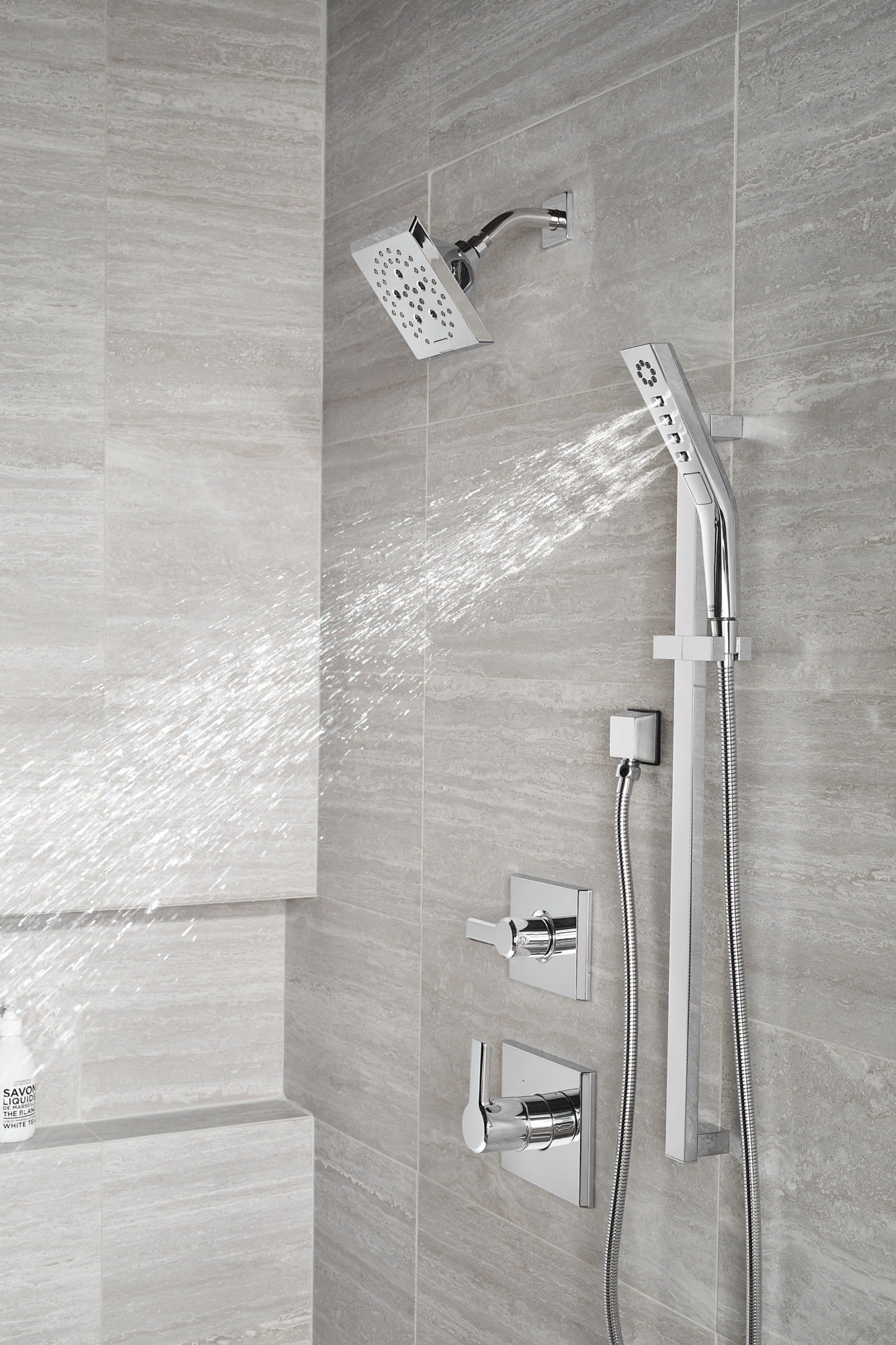 Delta Pivotal® Monitor® 14 Series H2OKinetic® Shower Trim