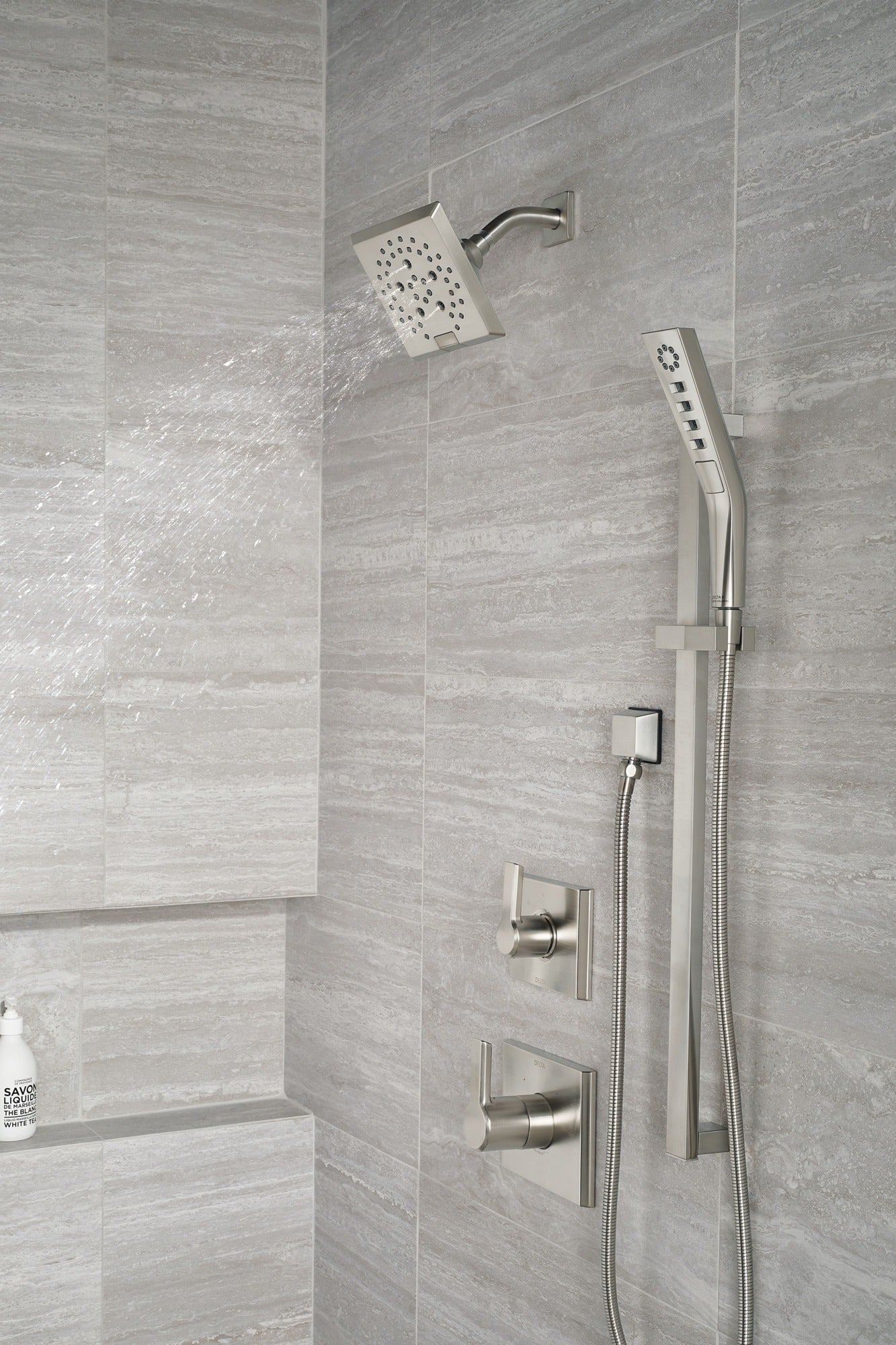 Delta Pivotal® Monitor® 14 Series H2OKinetic® Shower Trim