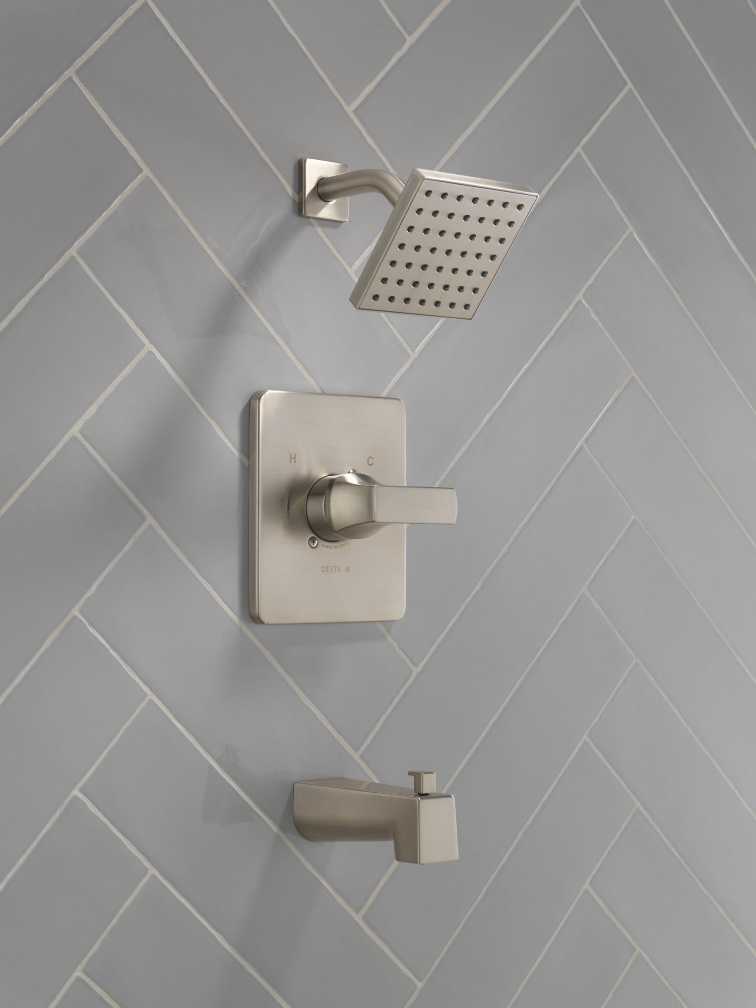 Delta Velum™ Monitor 14 Series Tub & Shower