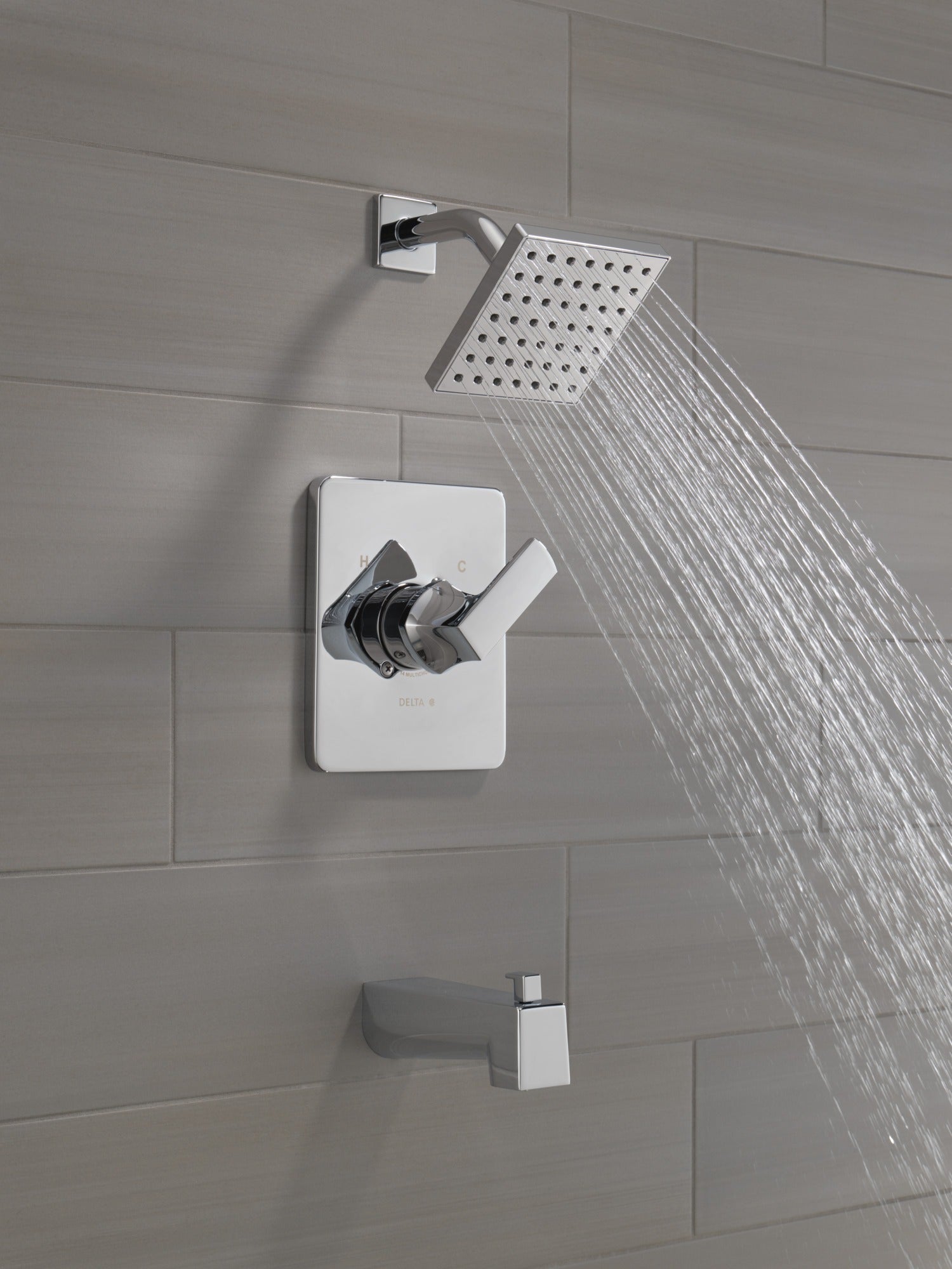 Delta Velum™ Monitor 14 Series Tub & Shower