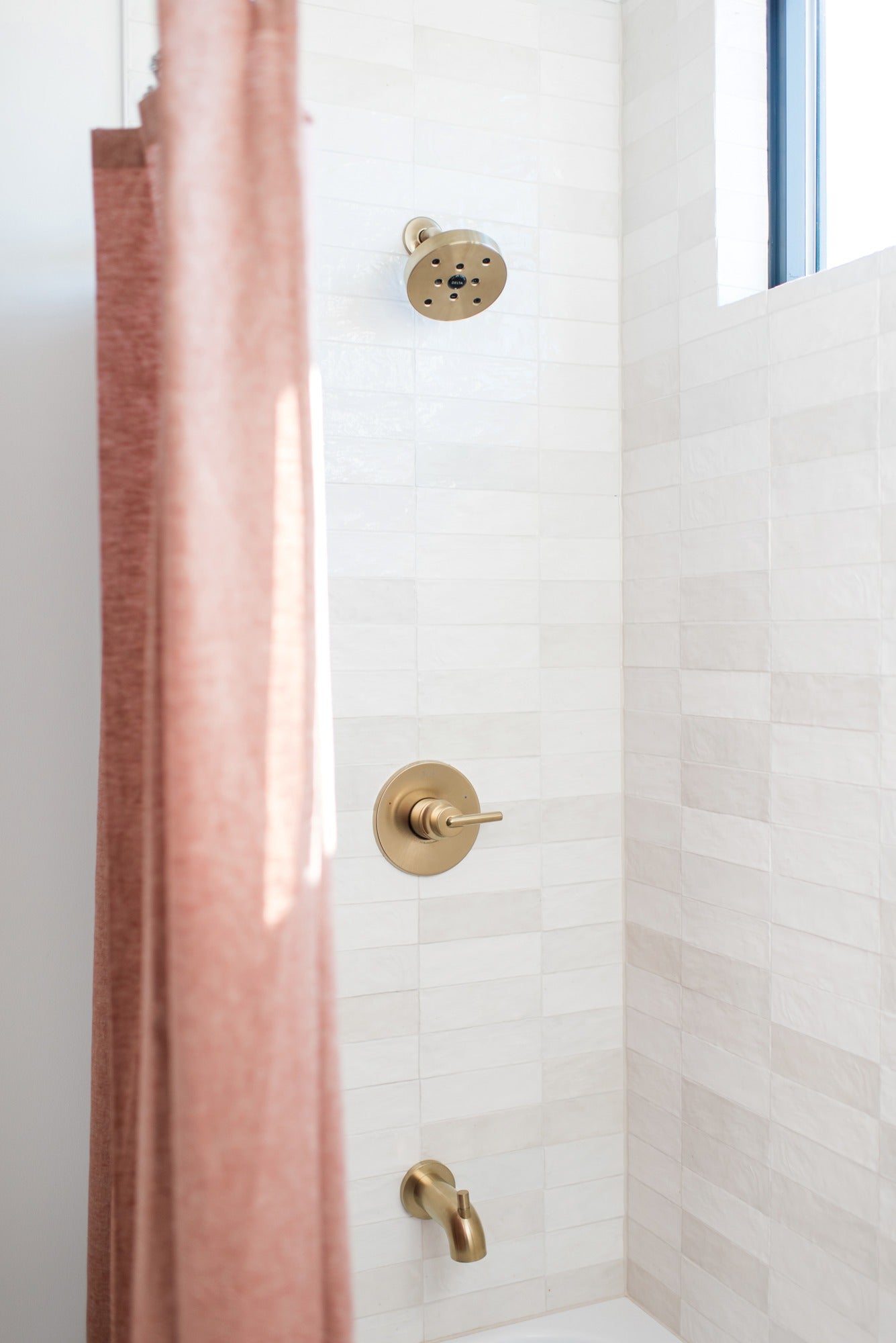 Delta Trinsic® Monitor® 14 Series H2OKinetic® Tub & Shower Trim