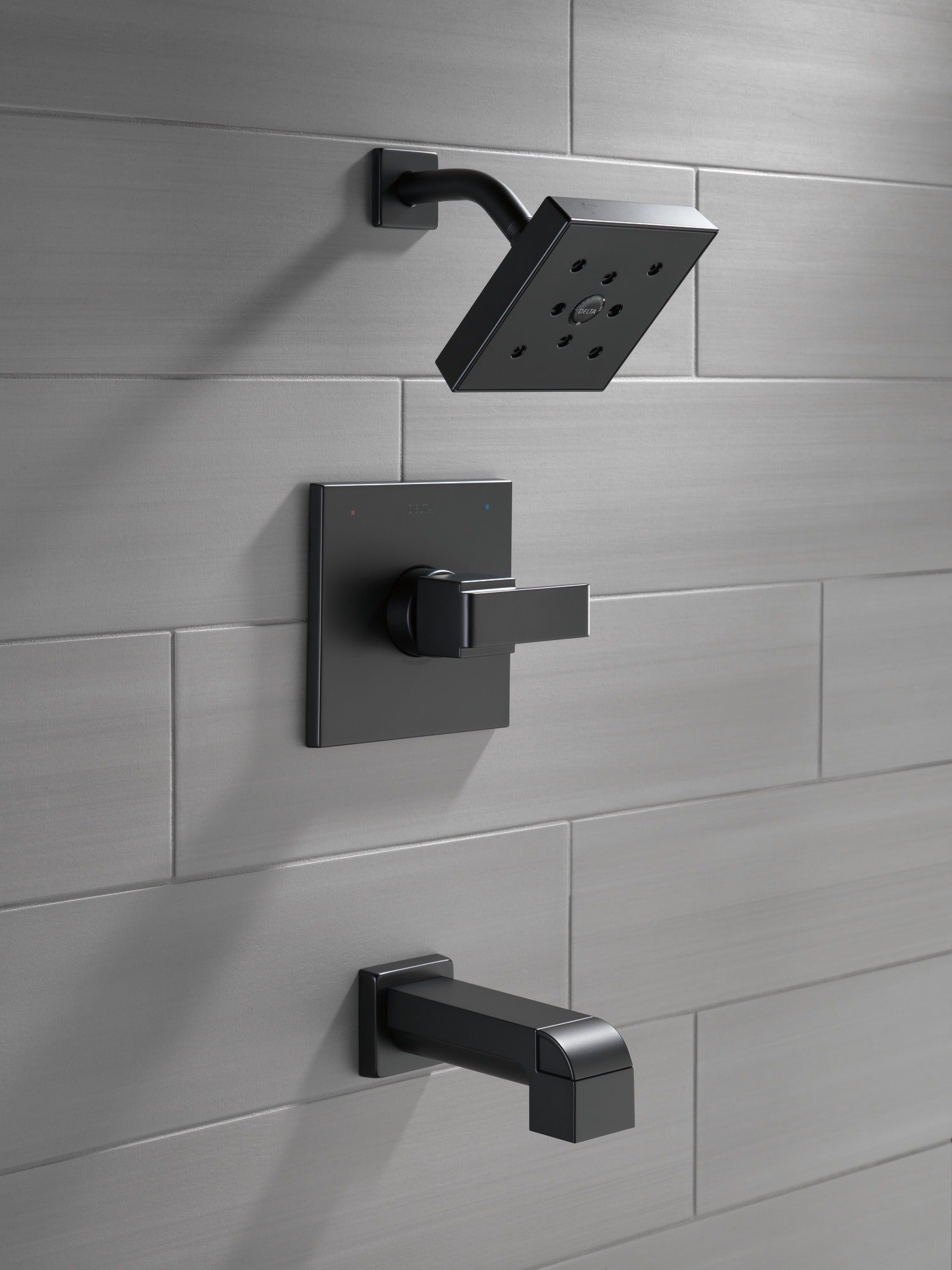 Delta Ara® Monitor® 14 Series H2OKinetic® Tub & Shower Trim