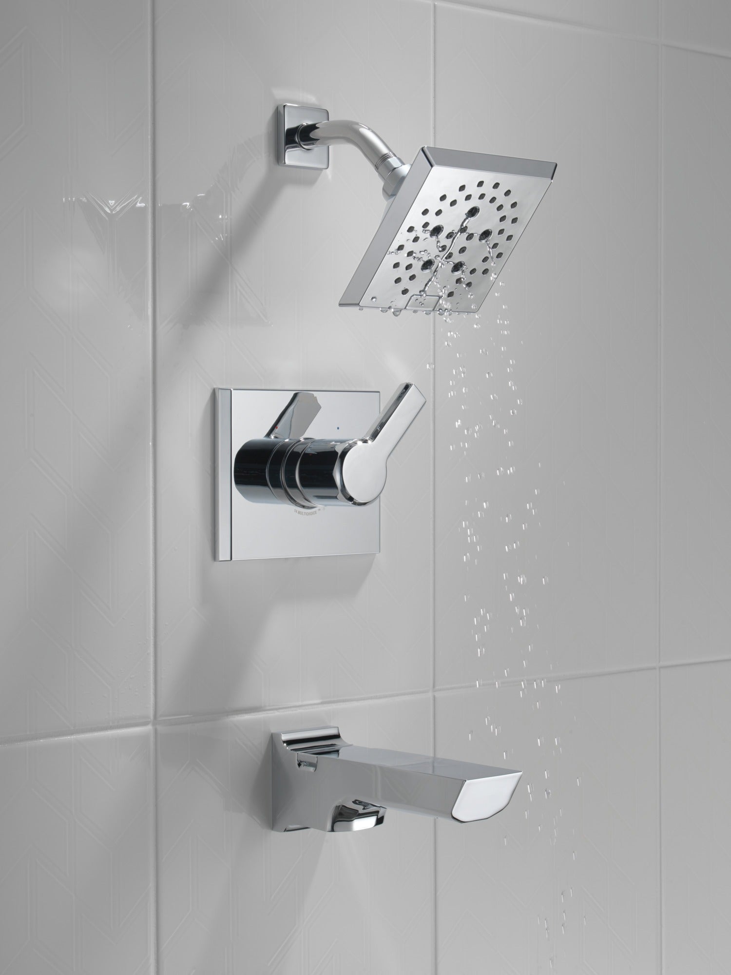 Delta Pivotal® Monitor® 14 Series H2OKinetic® Tub and Shower Trim