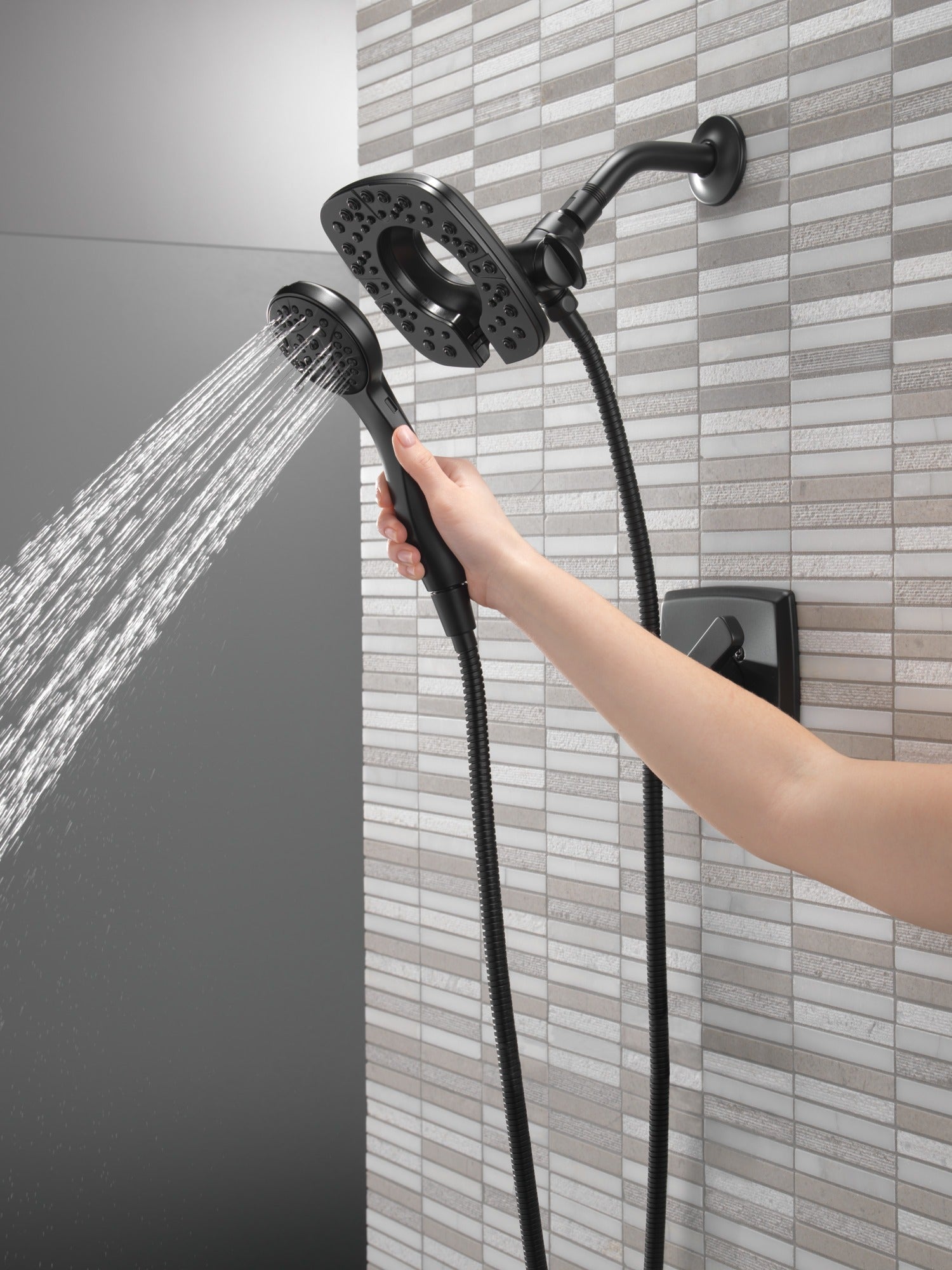 Delta Ashlyn® Monitor® 17 Series Shower Trim