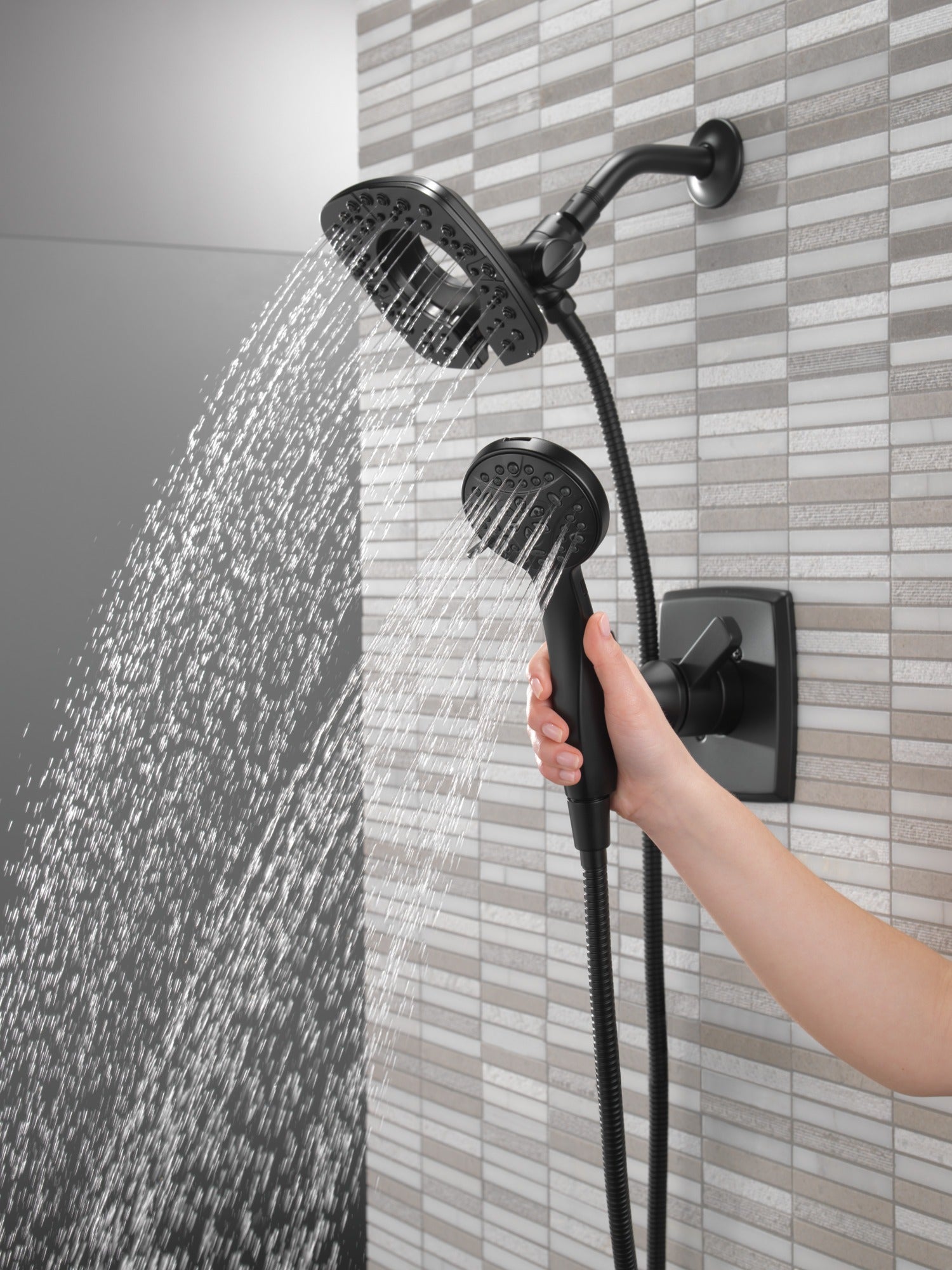 Delta Ashlyn® Monitor® 17 Series Shower Trim