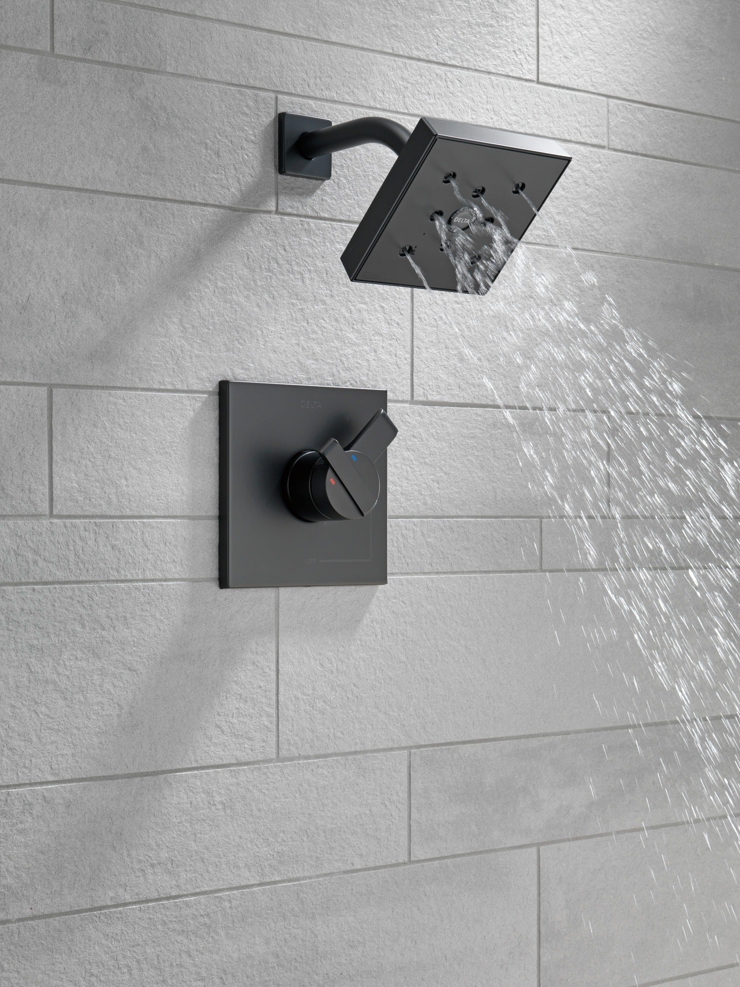 Delta Ara® Monitor® 17 Series H2OKinetic® Shower Trim