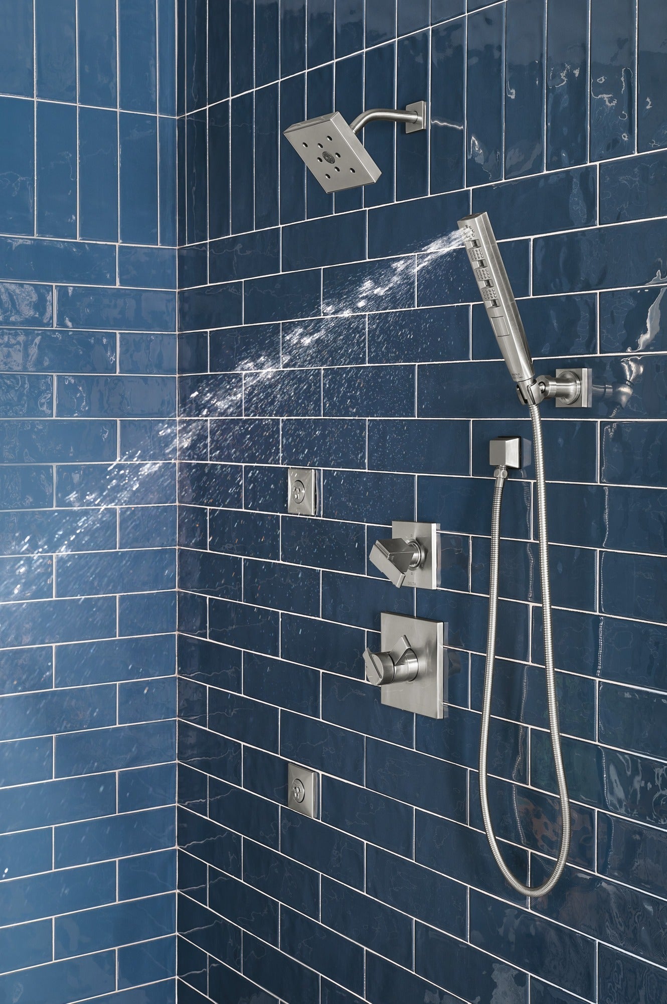 Delta Ara® Monitor® 17 Series H2OKinetic® Shower Trim