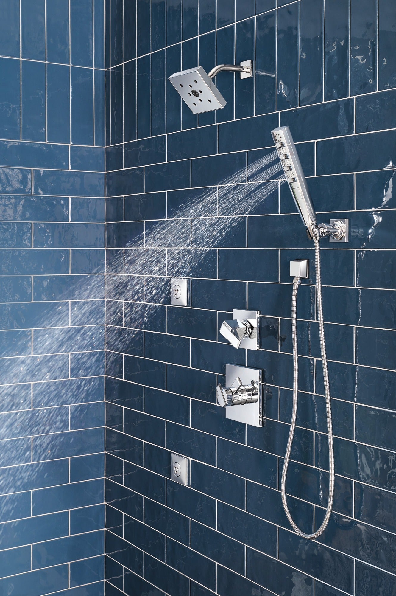 Delta Ara® Monitor® 17 Series H2OKinetic® Shower Trim