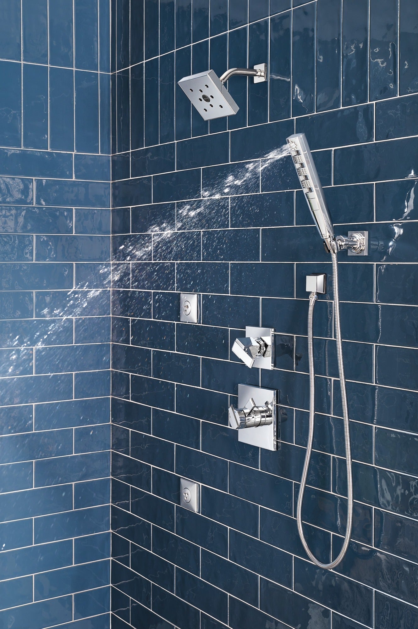 Delta Ara® Monitor® 17 Series H2OKinetic® Shower Trim