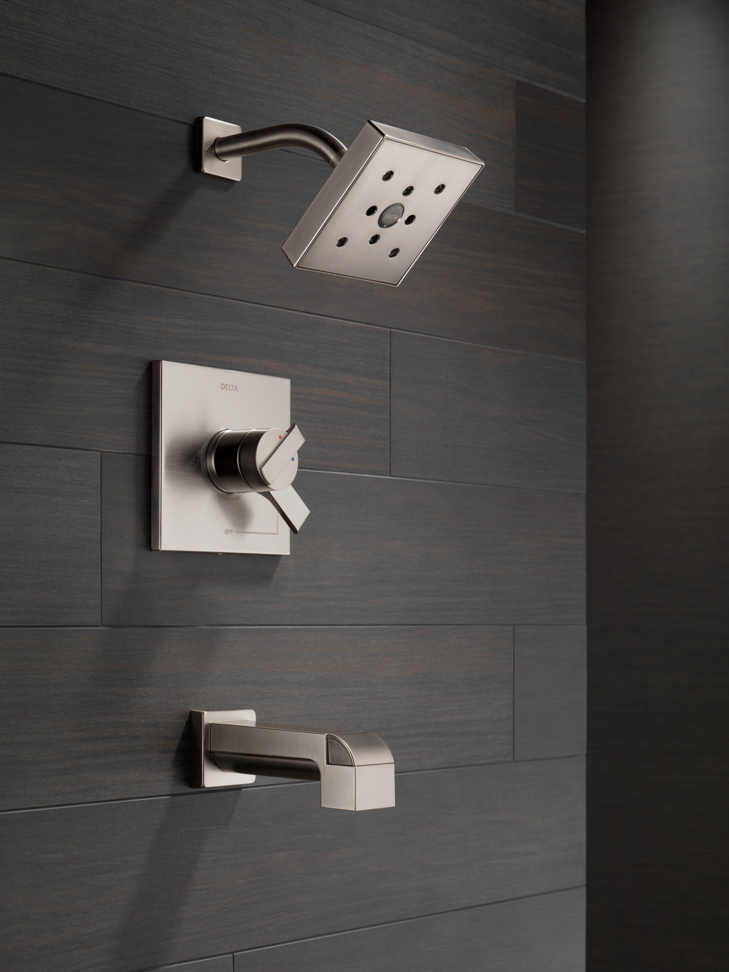 Delta Ara® Monitor® 17 Series H2OKinetic® Tub & Shower Trim