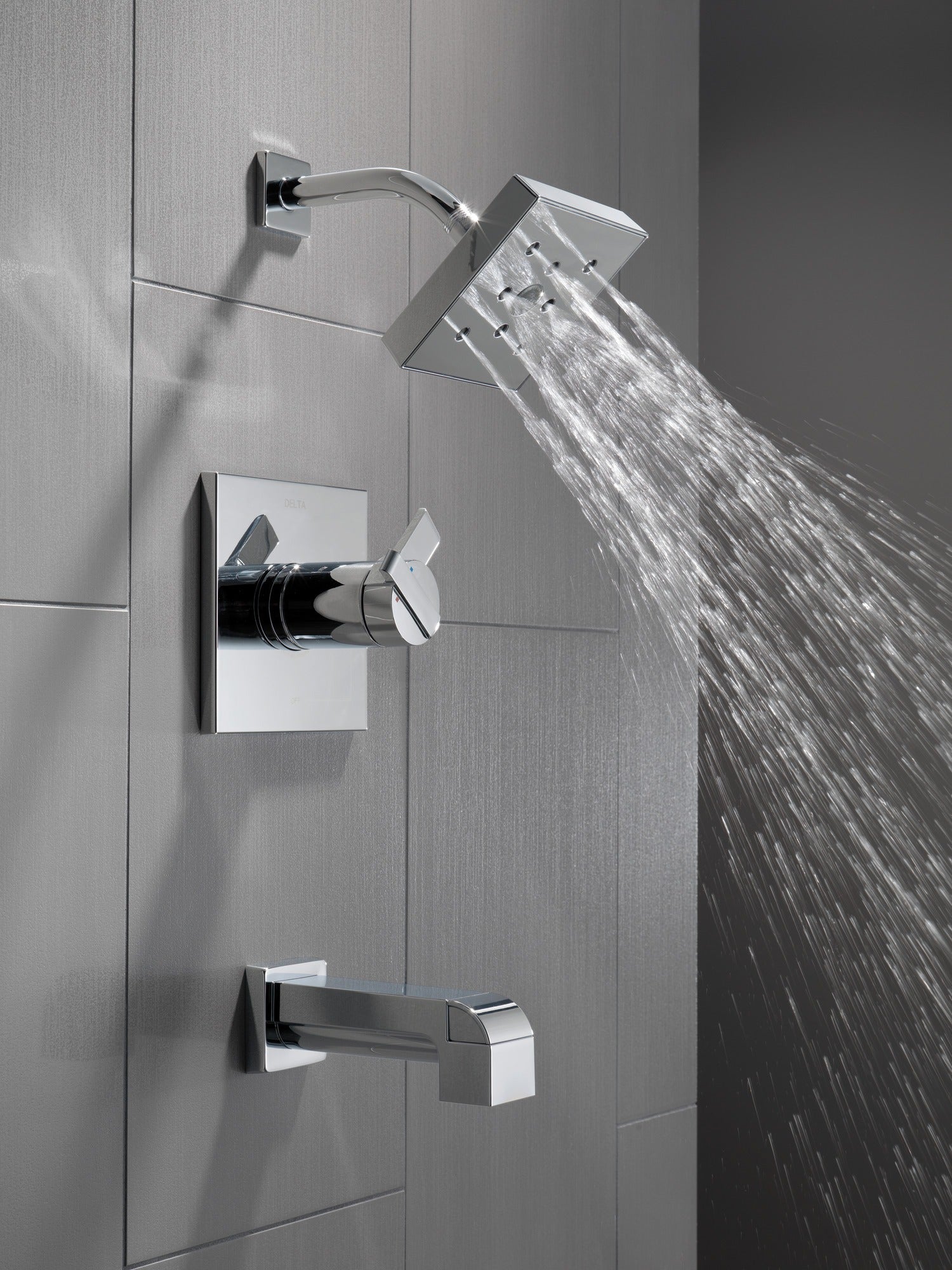 Delta Ara® Monitor® 17 Series H2OKinetic® Tub & Shower Trim