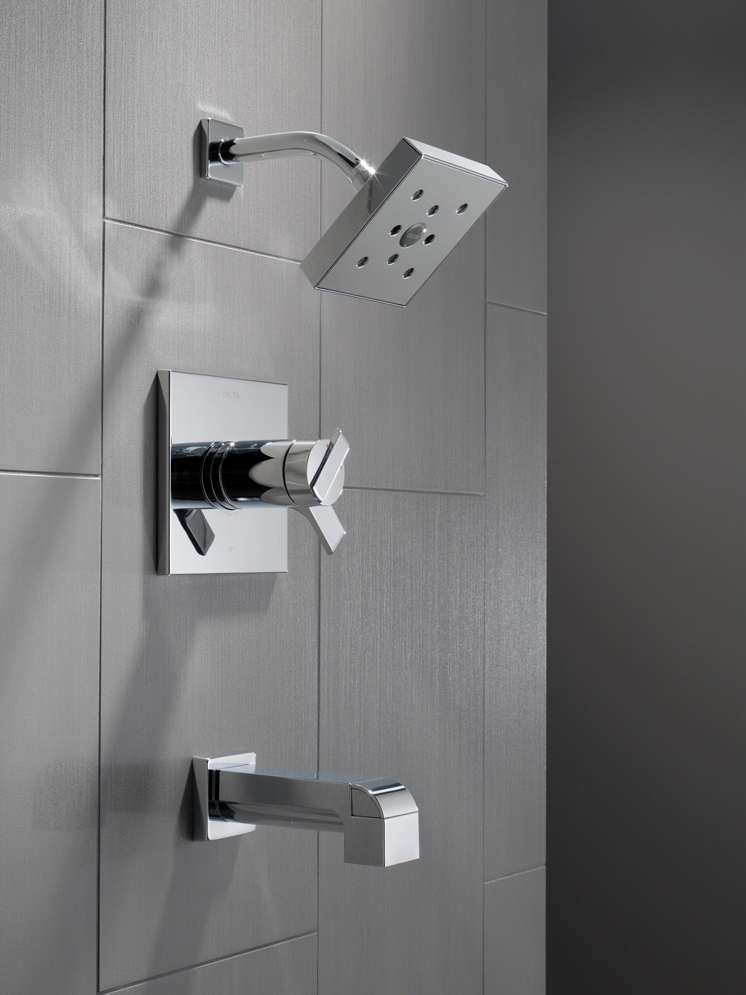 Delta Ara® Monitor® 17 Series H2OKinetic® Tub & Shower Trim