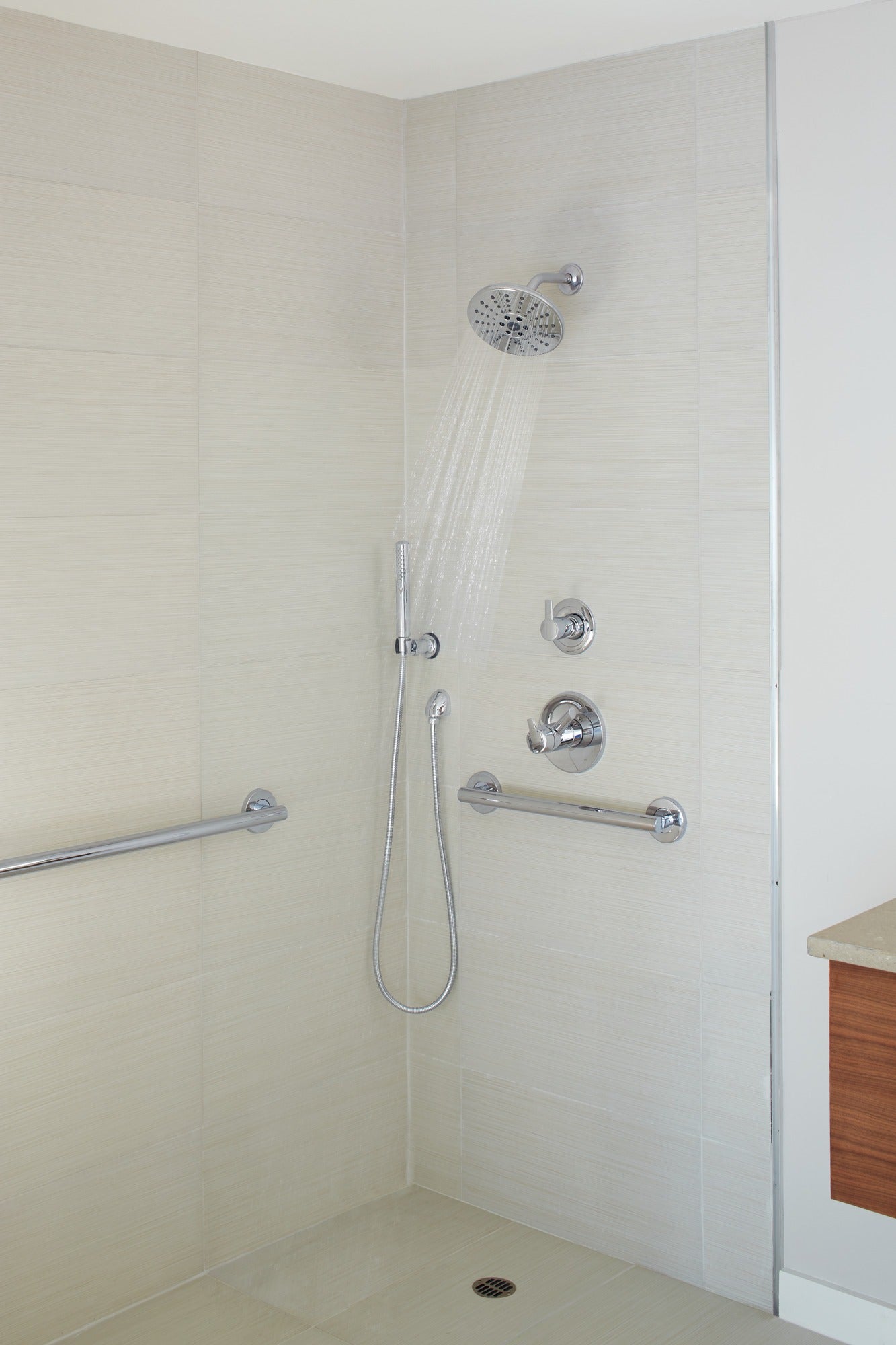 Delta Grail® Premium Single-Setting Adjustable Wall Mount Hand Shower