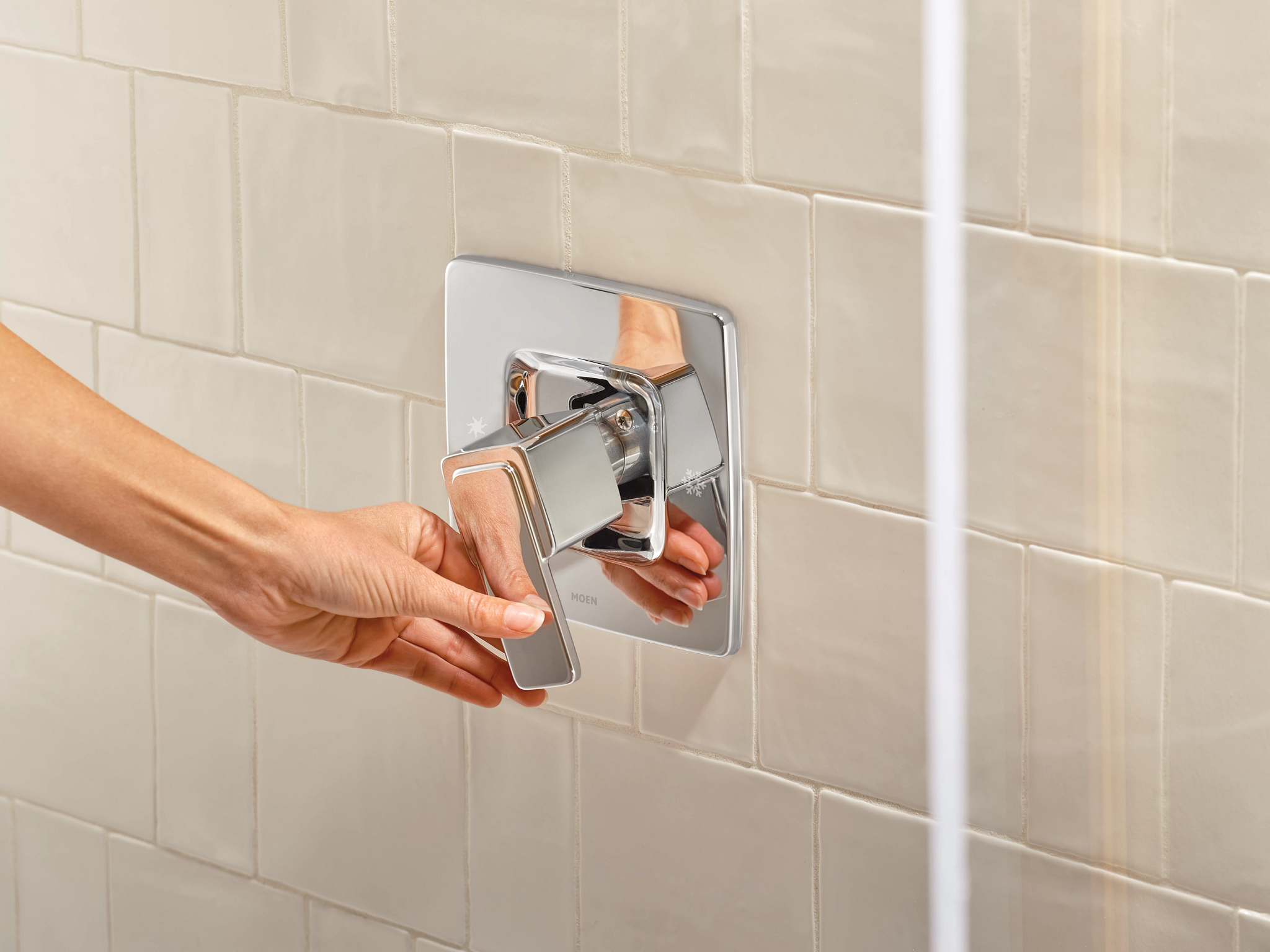 Moen T2583EP Iver Chrome Posi-Temp(R) tub/shower