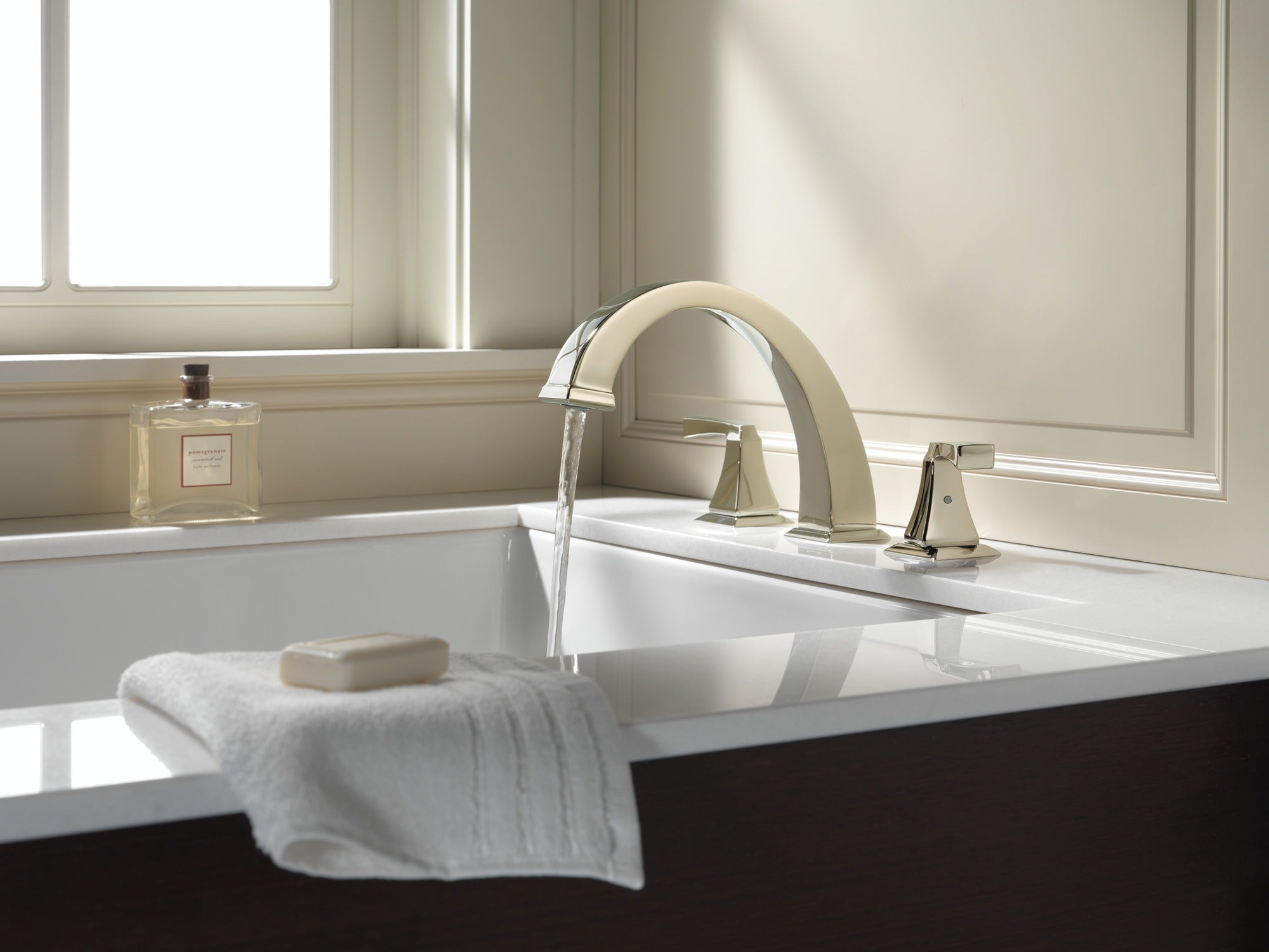 Delta Dryden™ Roman Tub Trim