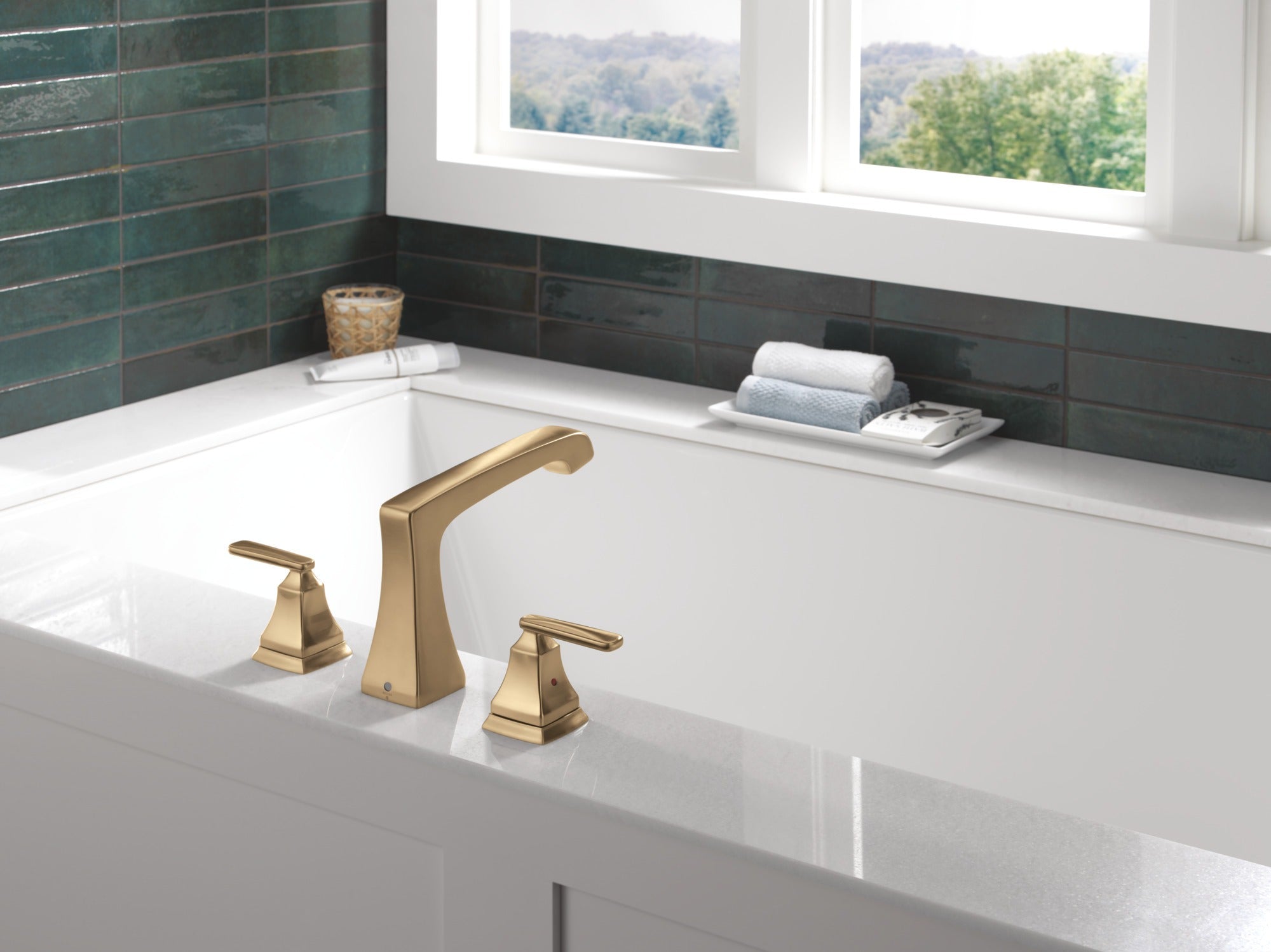 Delta Ashlyn® Roman Tub Trim